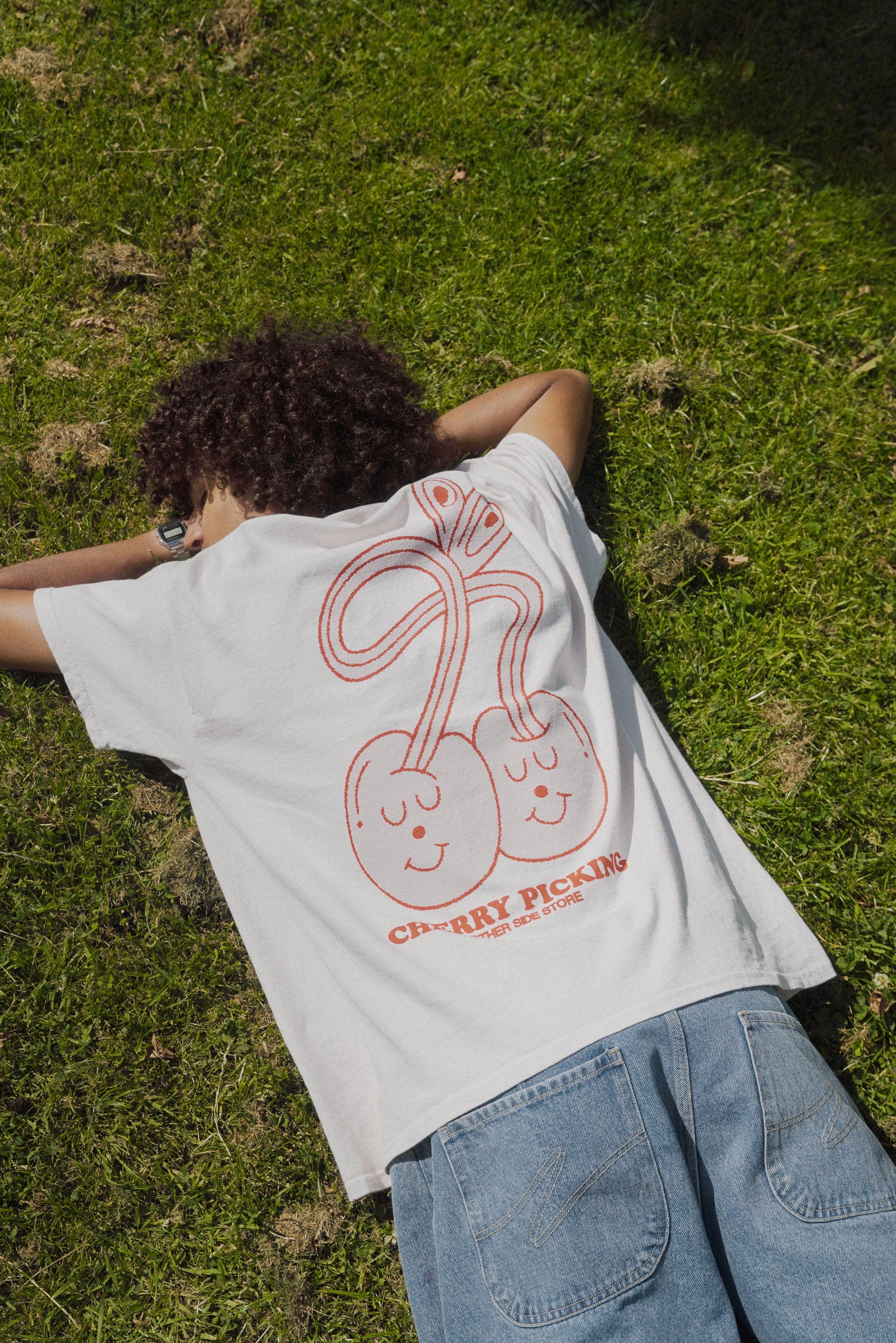 Other Side Store 'Cherry Picking' Vintage Washed Tee - Cream