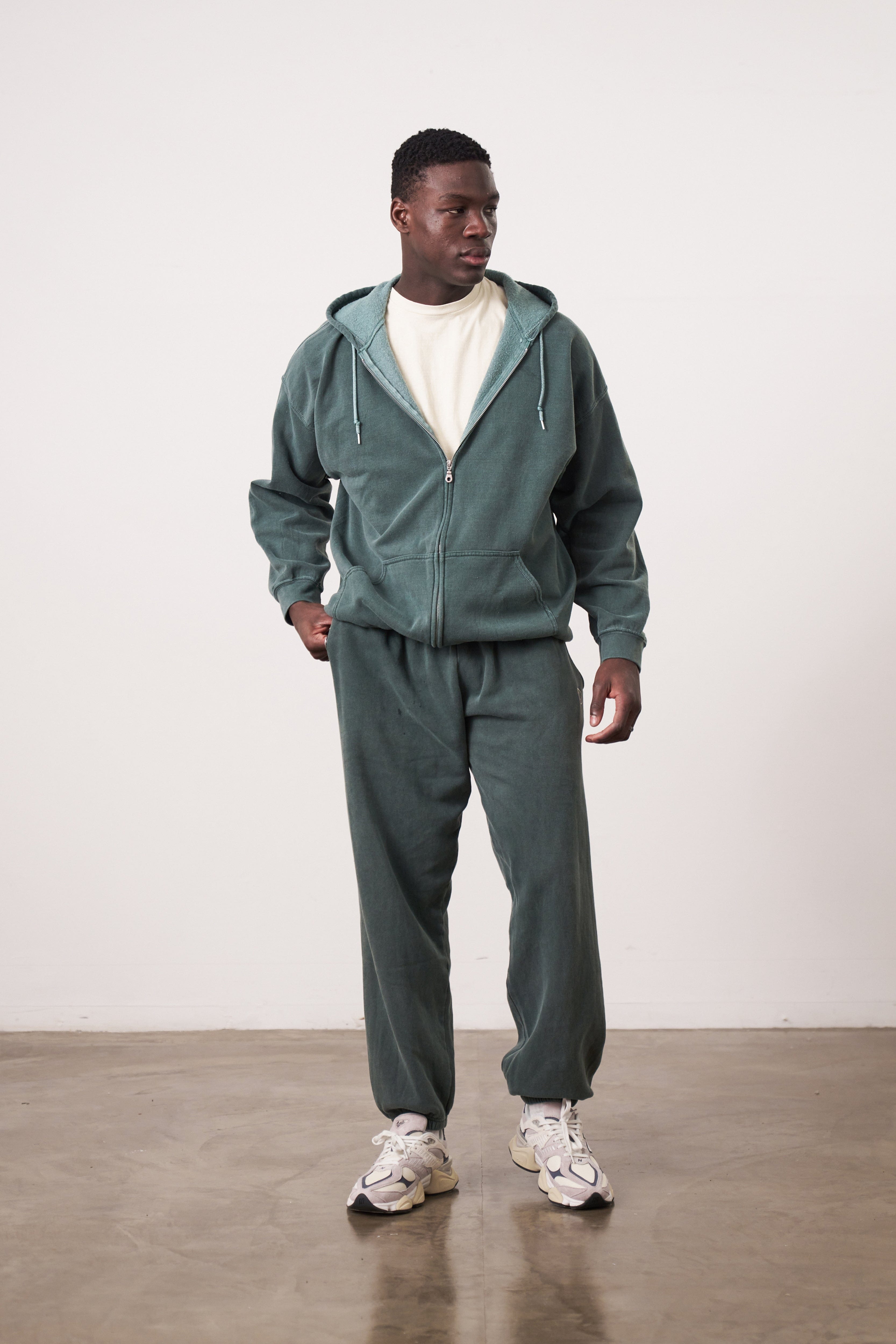 UN:IK Essentials Essentials Vintage Washed Zip Up Hoodie - Forest