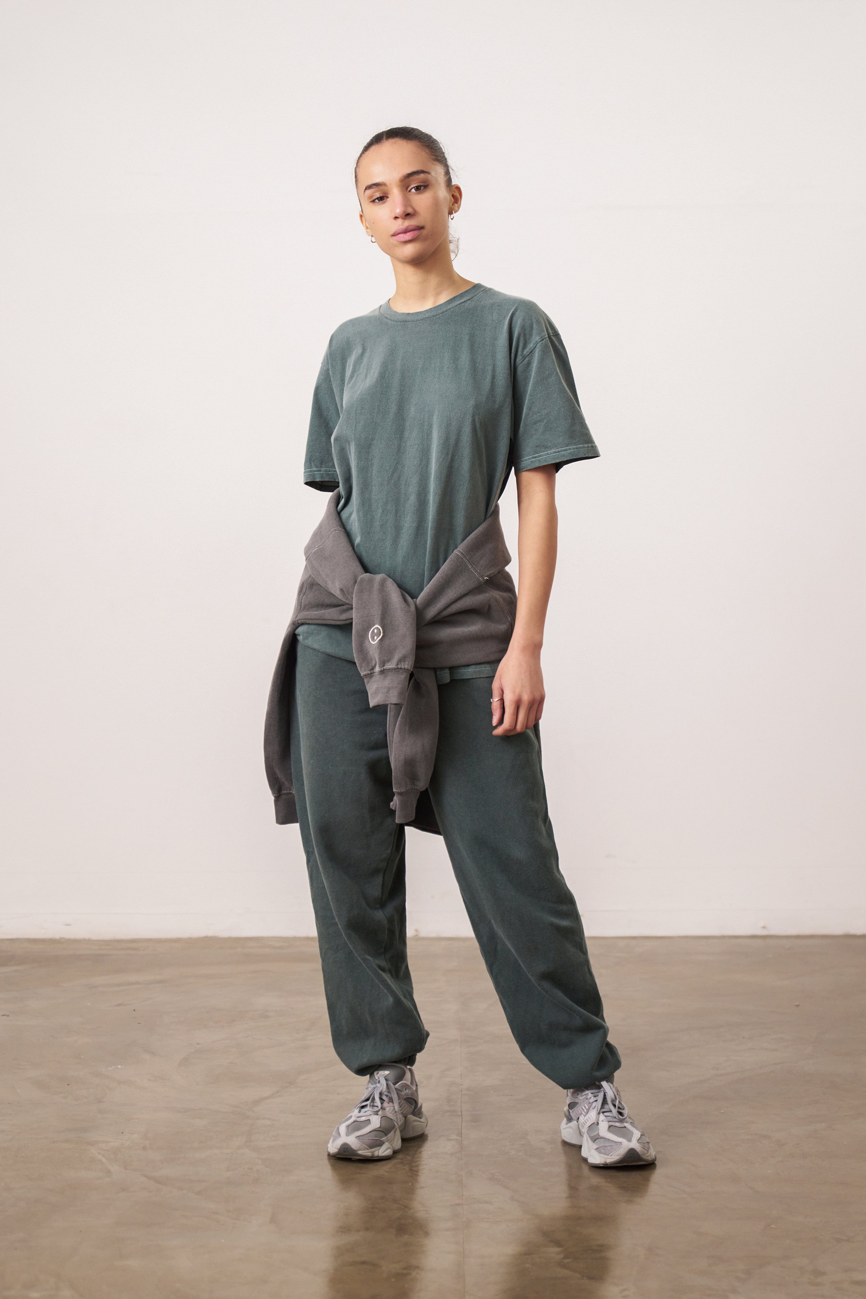 UN:IK Essentials Essentials Vintage Washed Tee - Forest