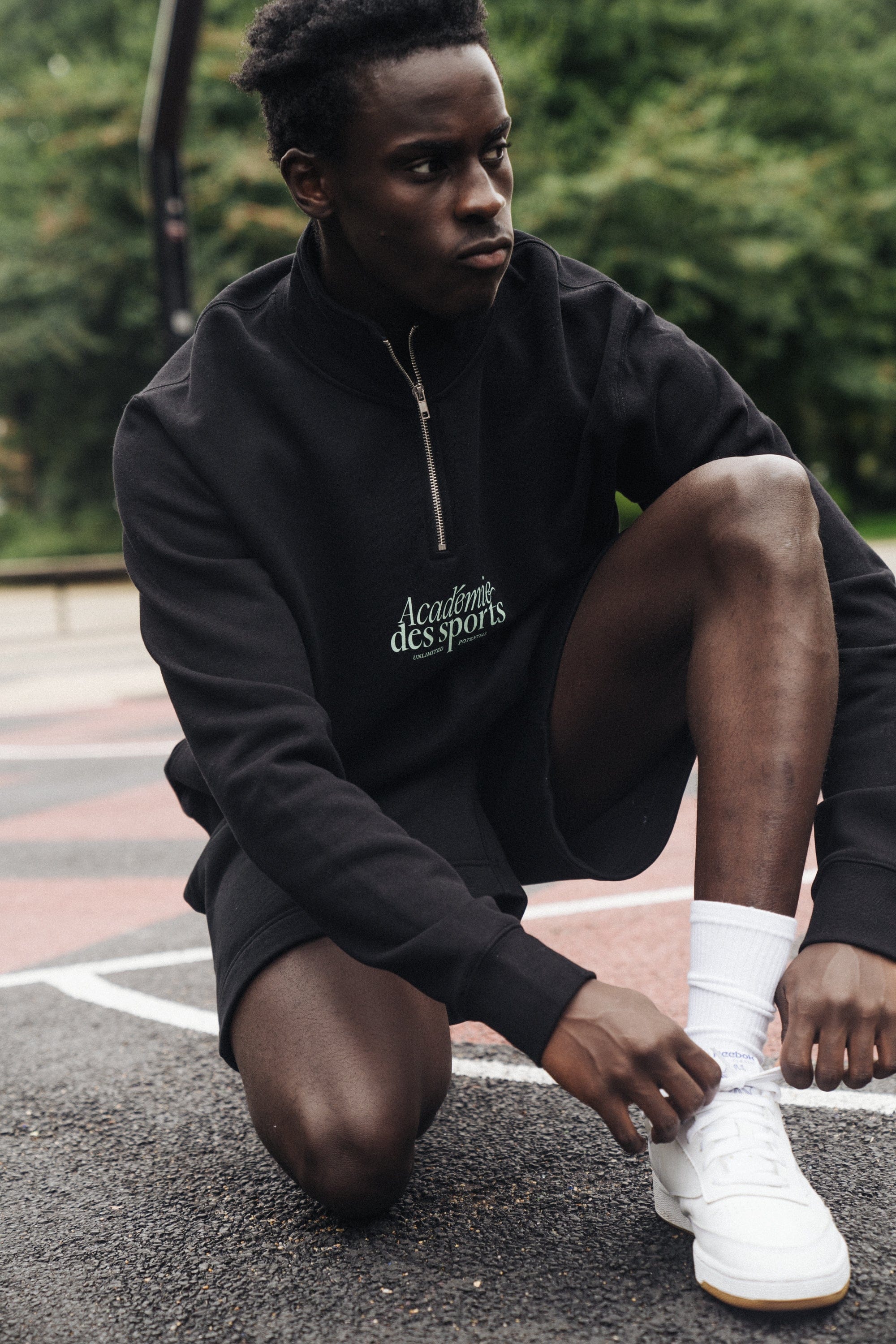 Vice 84 'Académie Des Sports Script' 1/4 Zip Sweater - Black