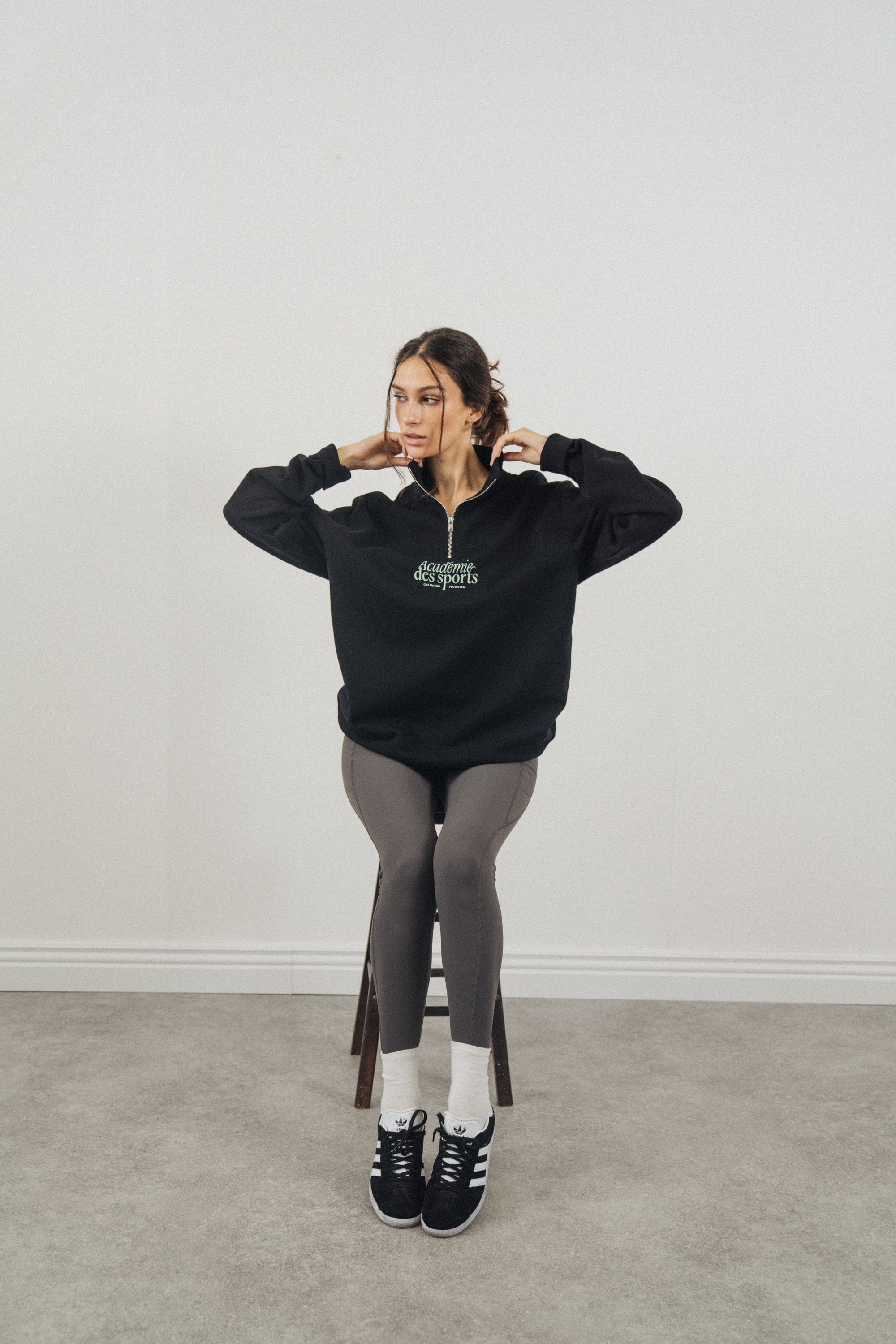 Vice 84 'Académie Des Sports Script' 1/4 Zip Sweater - Black