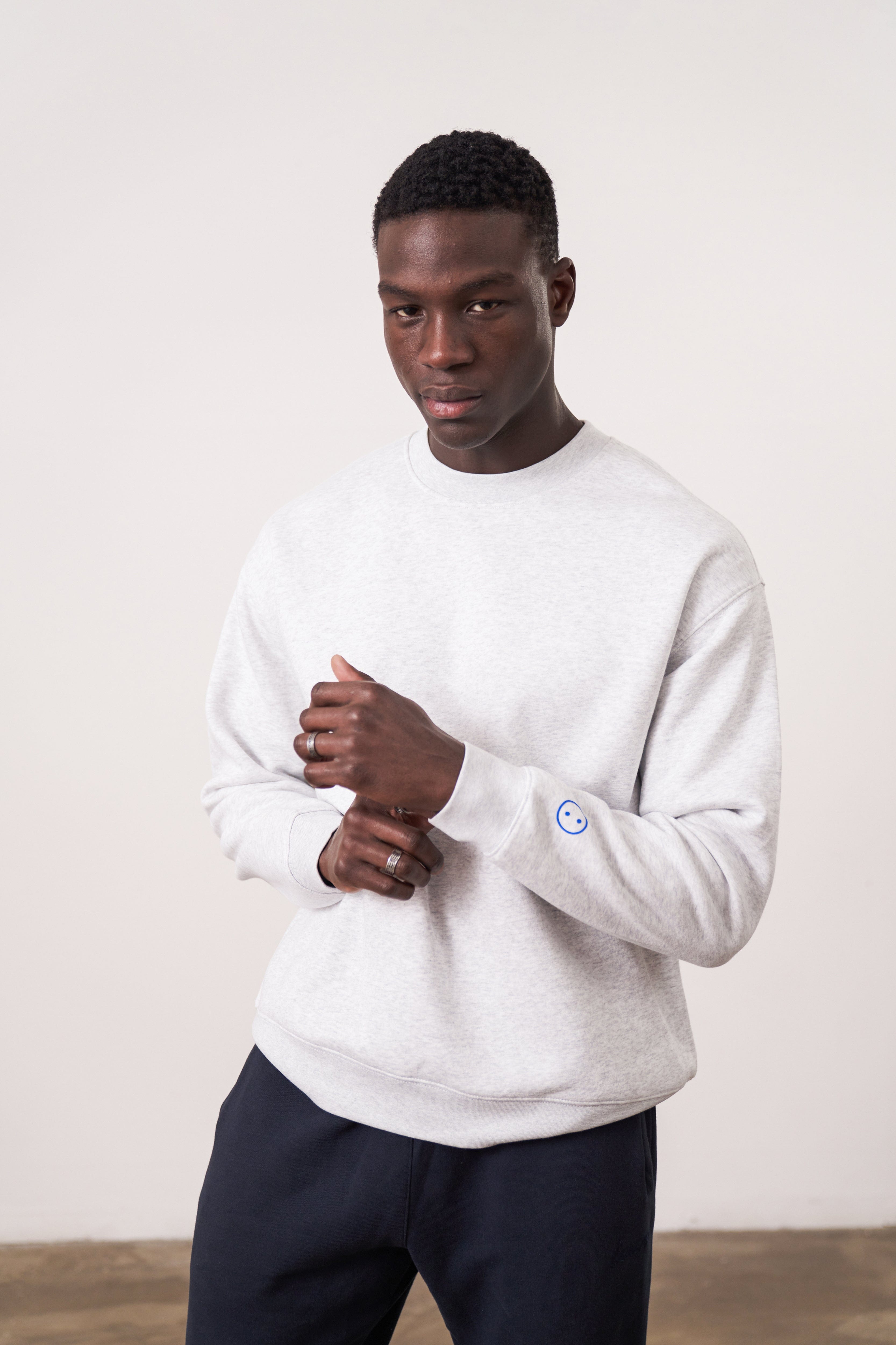 UN:IK Essentials Essentials Premium Sweater - Ash