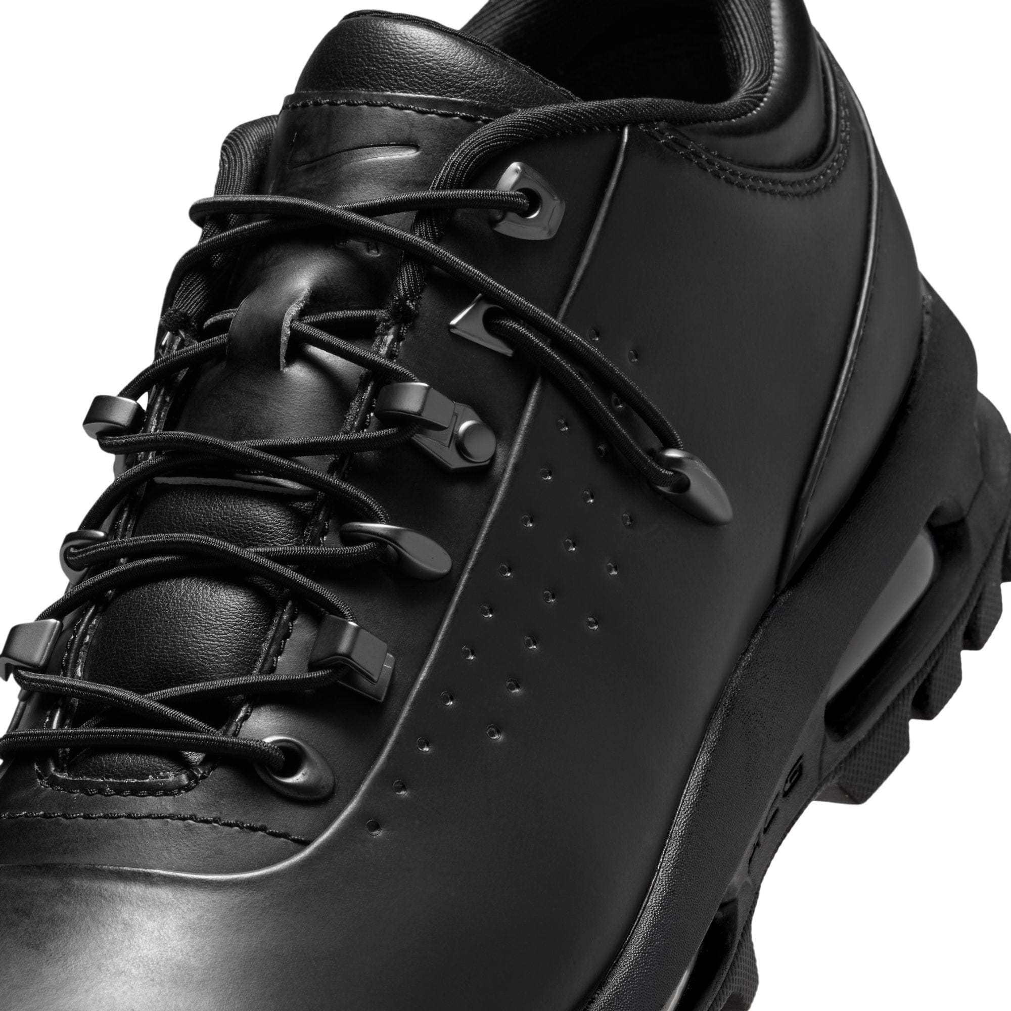 Nike Mens Air Max Goadome Low SP Shoes