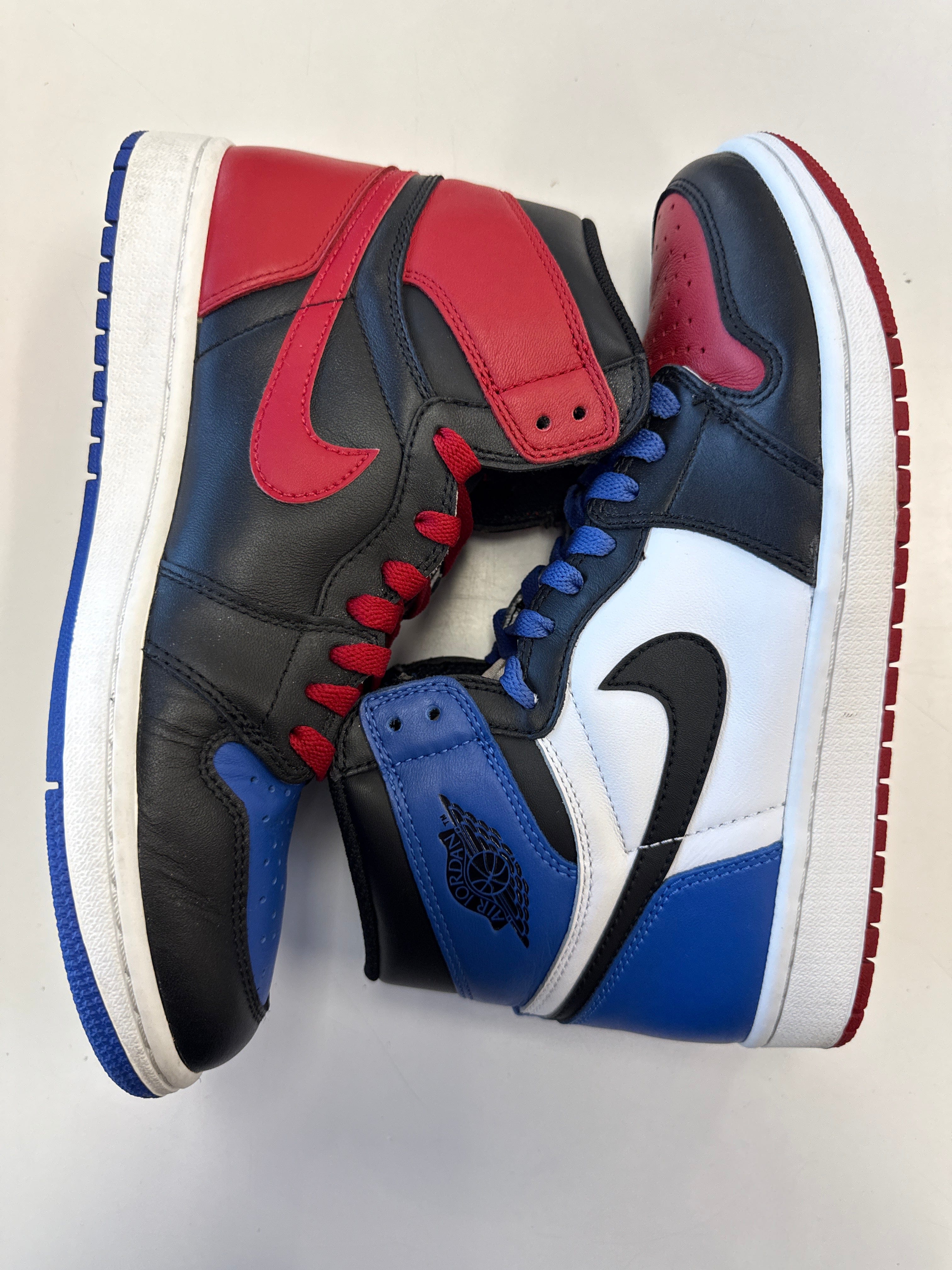 AIR JORDAN 1 HIGH TOP 3 - SIZE 8.5 (WORN)