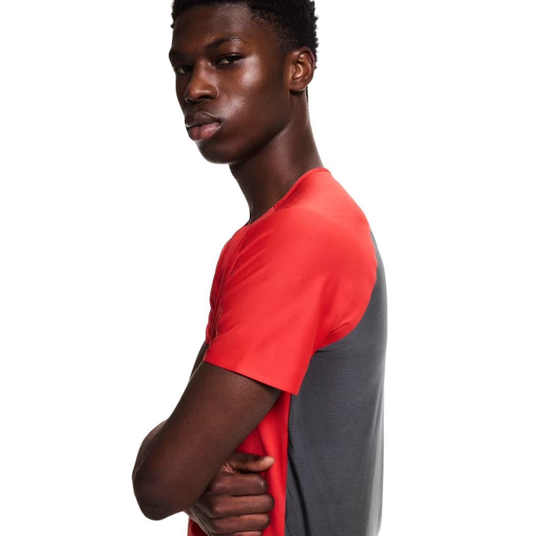 On Running on Performance Men's Tee