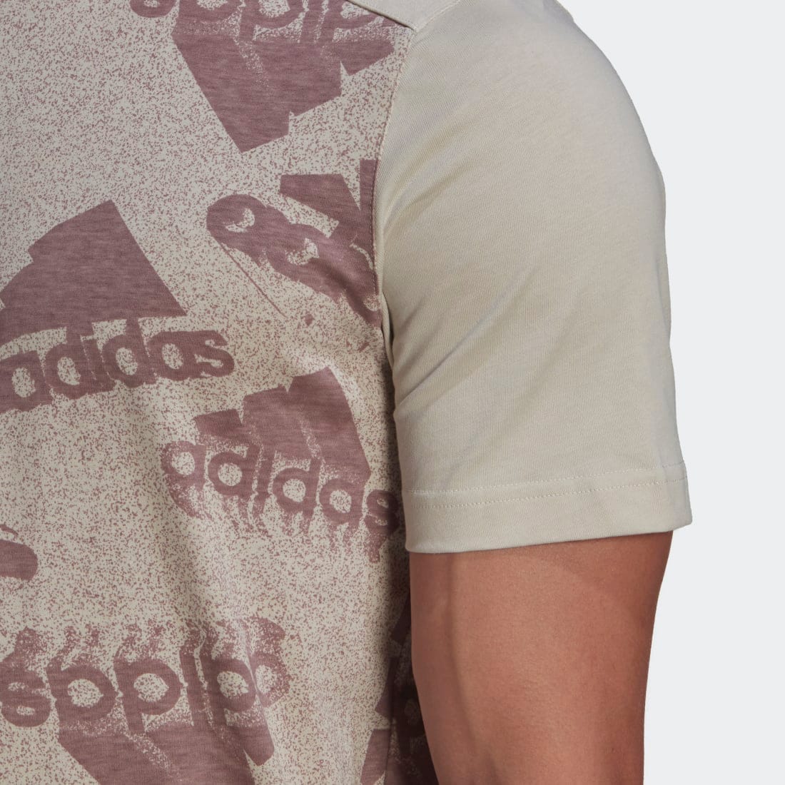 adidas Essentials BrandLove Logo Men's Tee