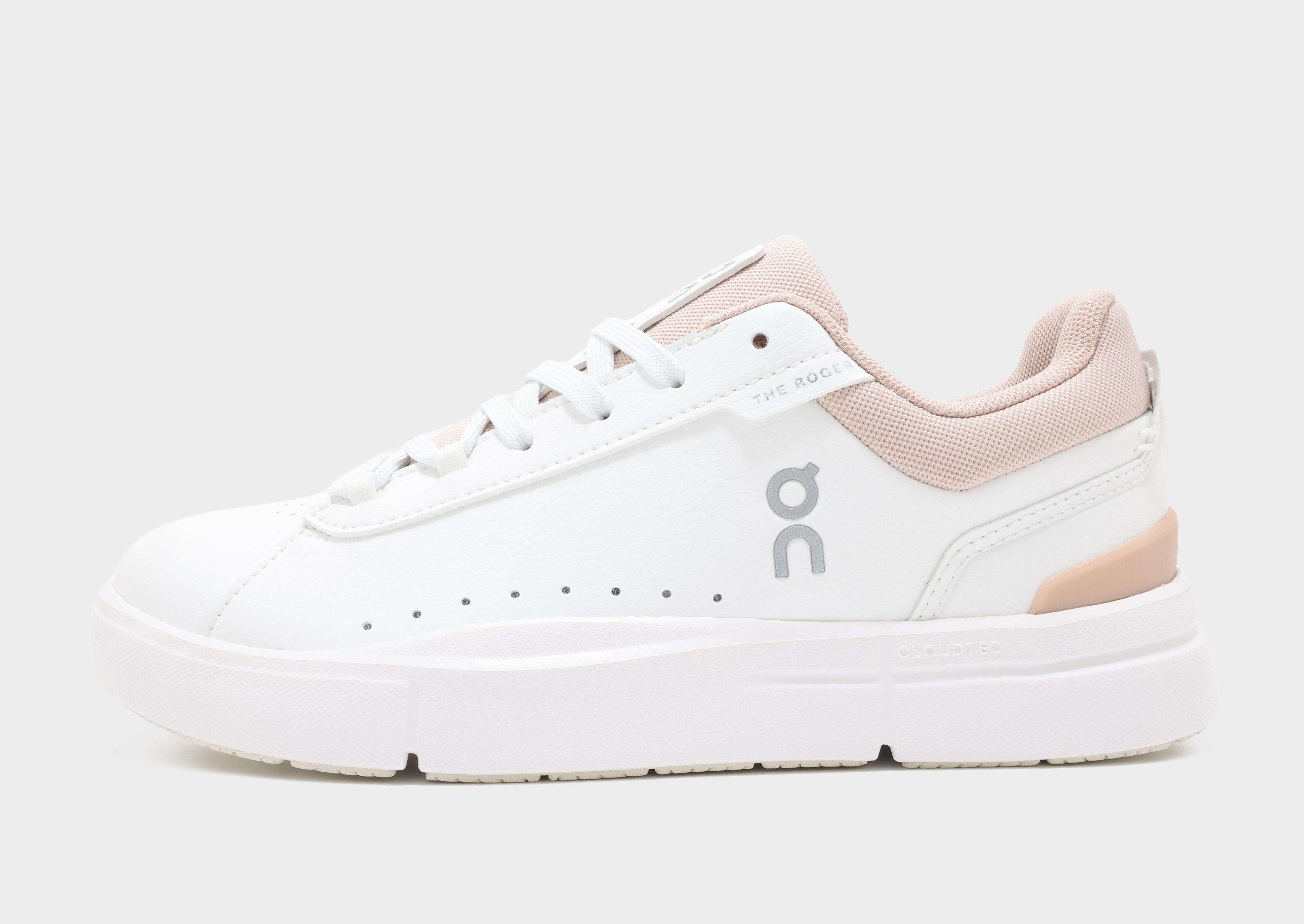 On Running The Roger Advantage Sneakers Women's