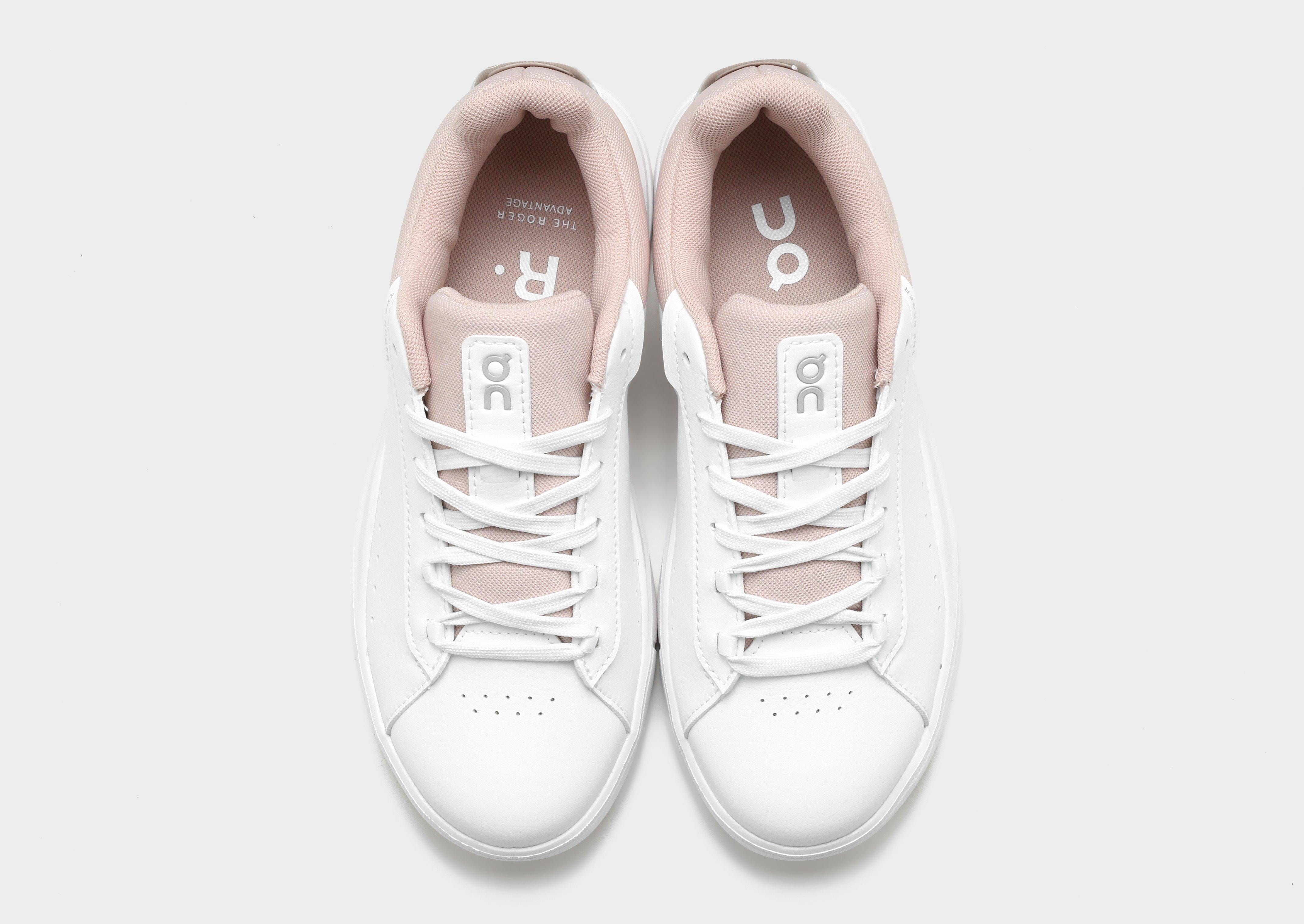 On Running The Roger Advantage Sneakers Women's