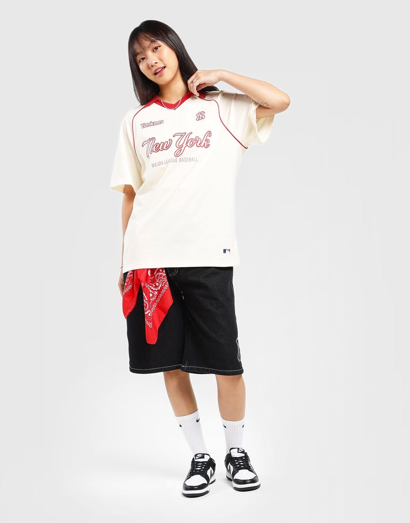 Majestic MLB New York Yankees V-Neck Oversized Polo Jersey