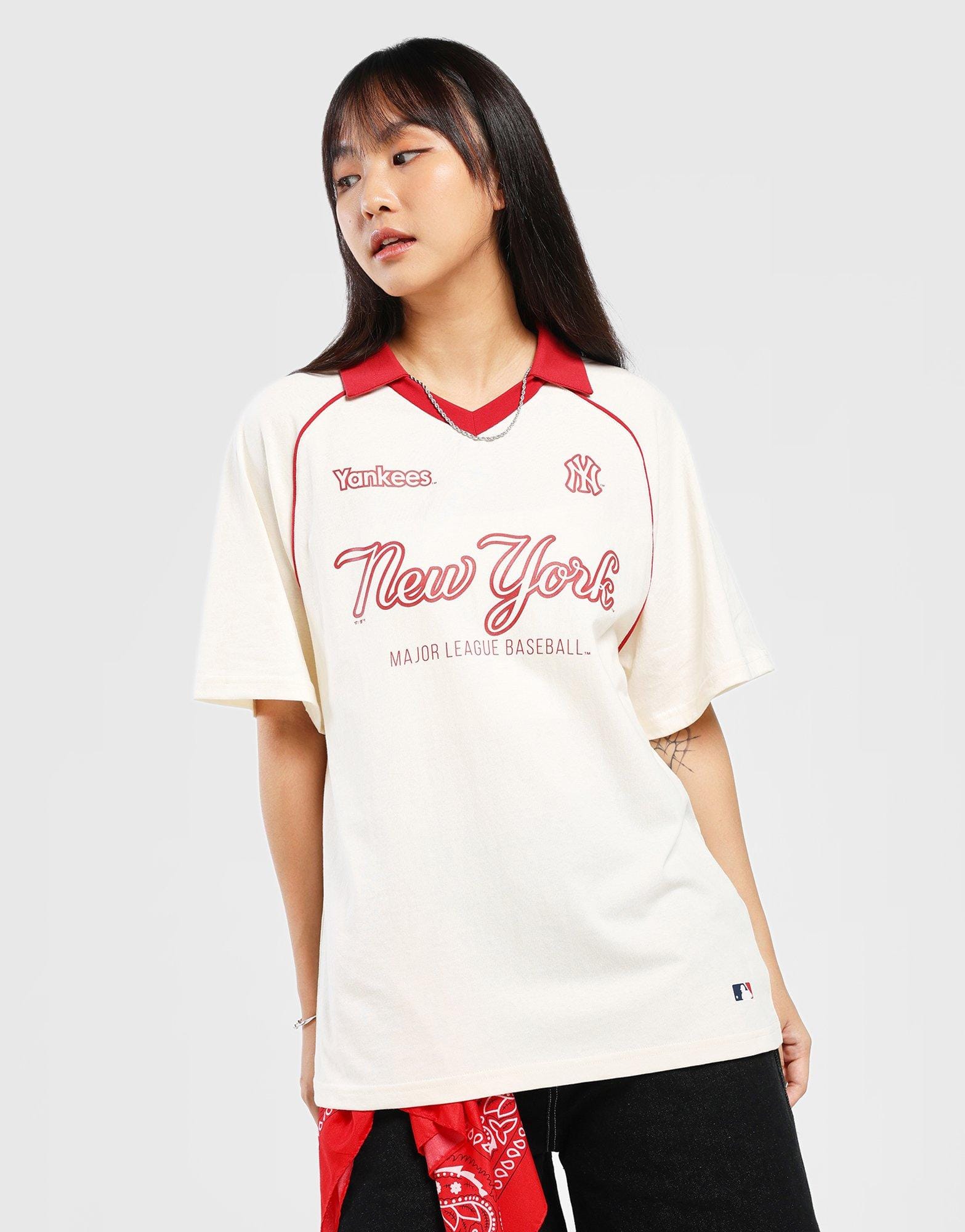 Majestic MLB New York Yankees V-Neck Oversized Polo Jersey