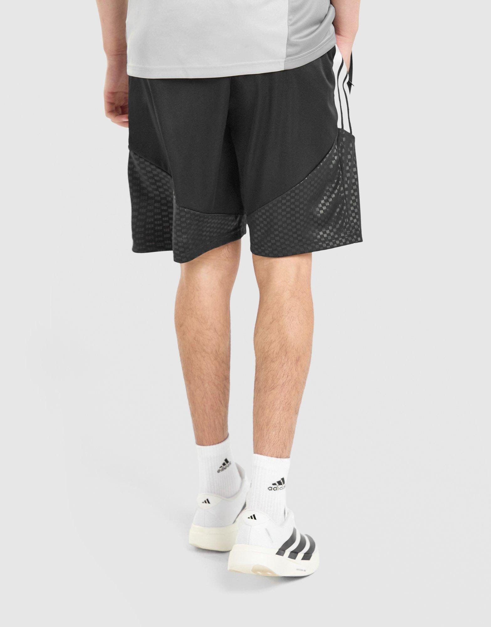 adidas Aston Villa FC Tiro 26 Training Shorts