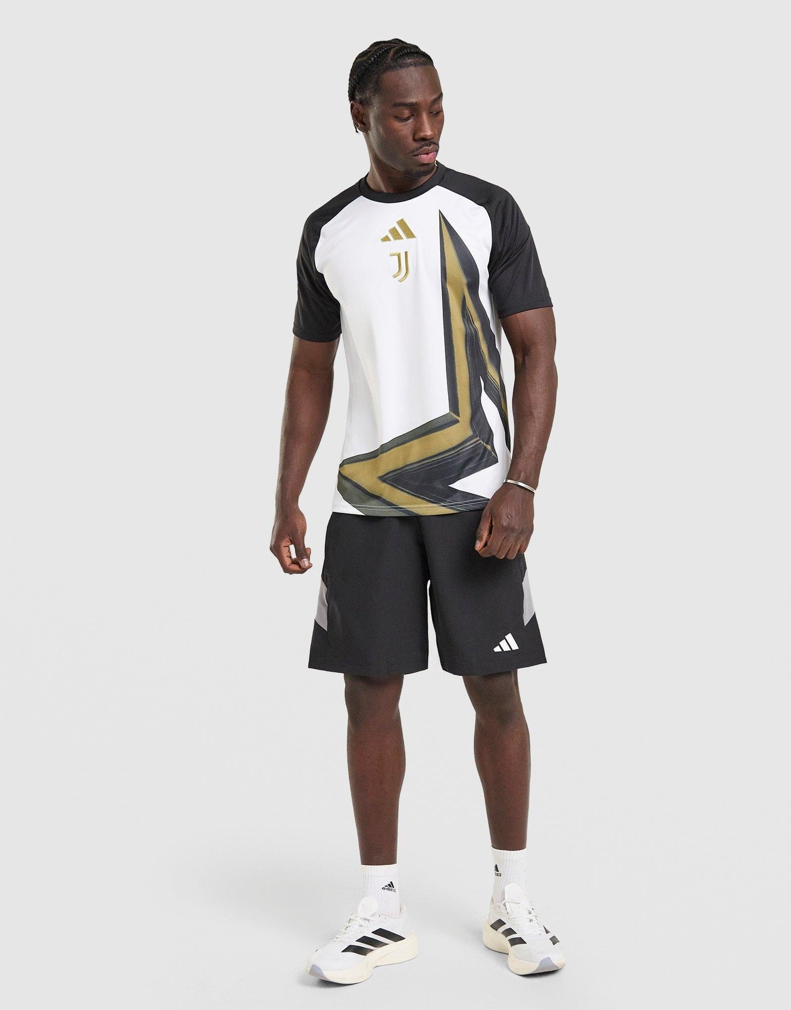 adidas Juventus 2026/27 Pre Match Shirt