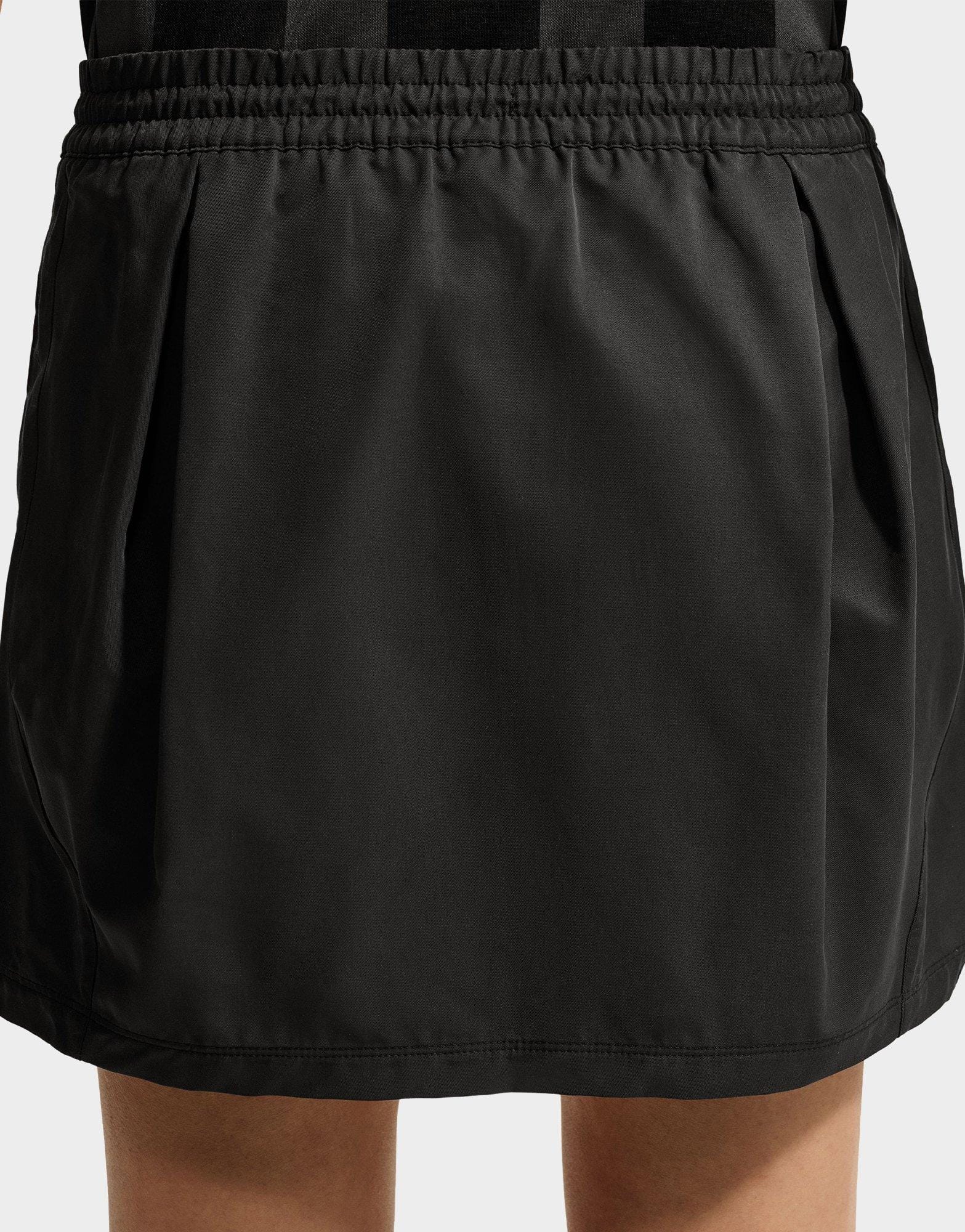Nike Sportswear Mid-Rise Mini Skirt
