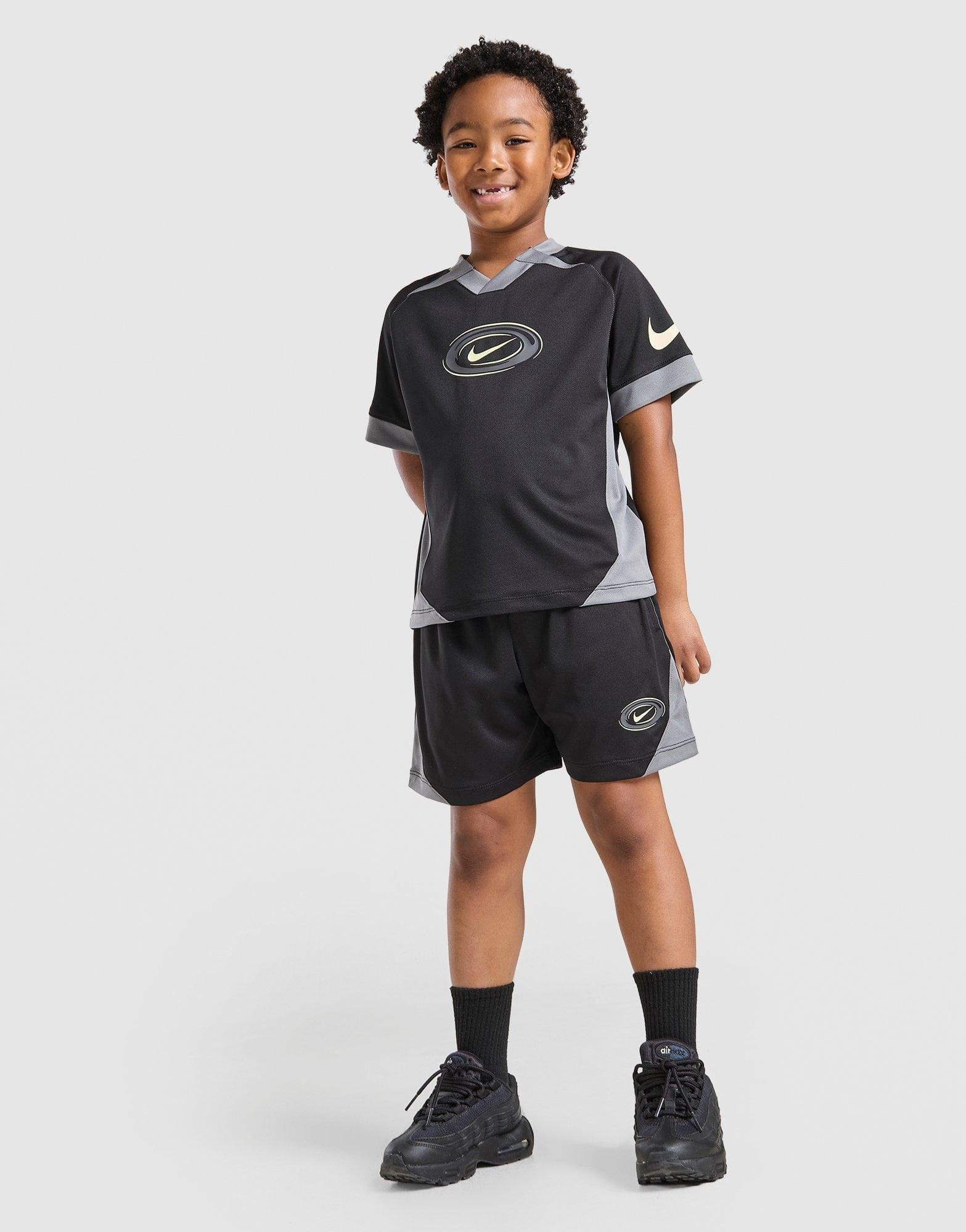 Nike Football T-Shirt/Shorts Set Children