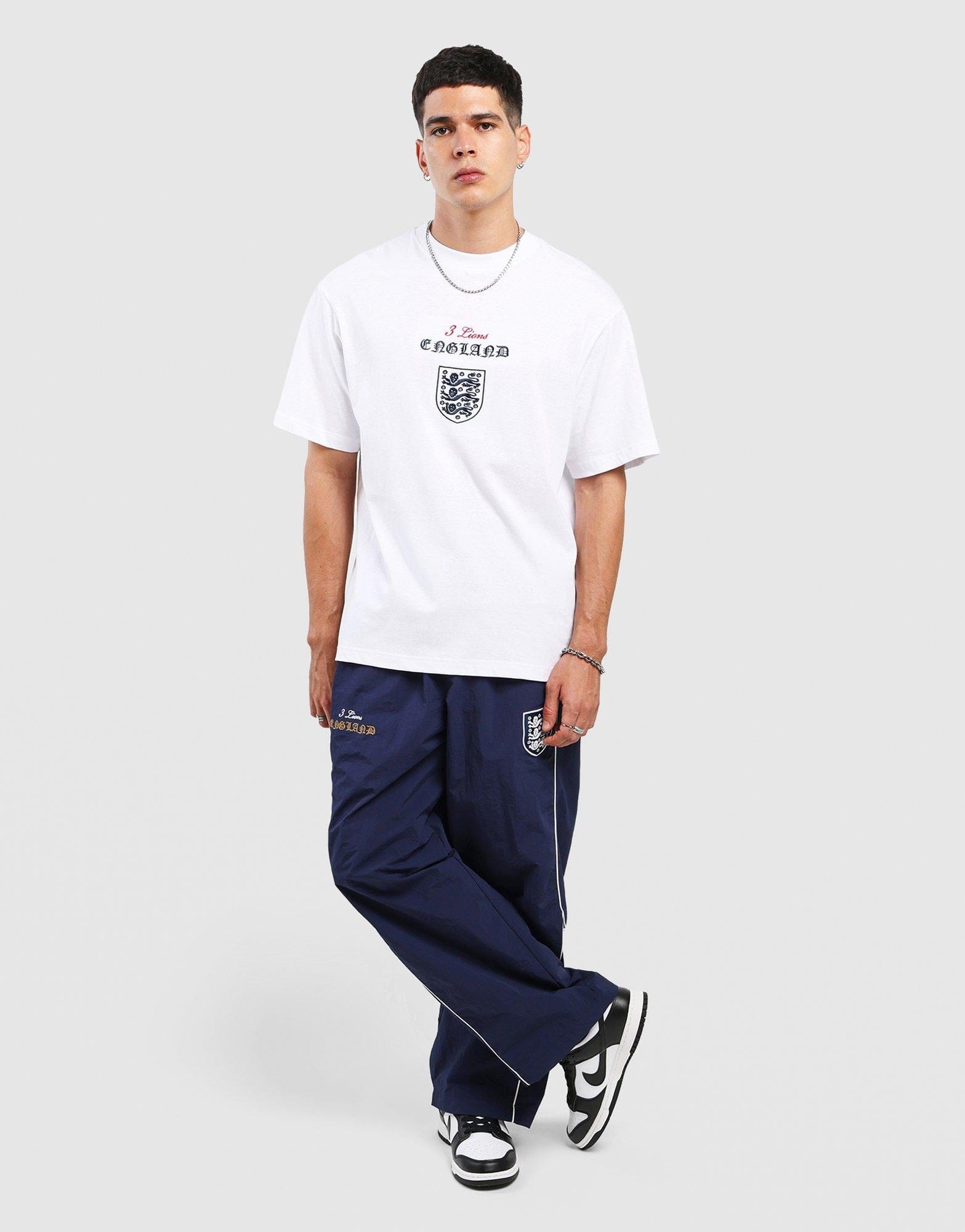Majestic England Halftone Crest T-Shirt
