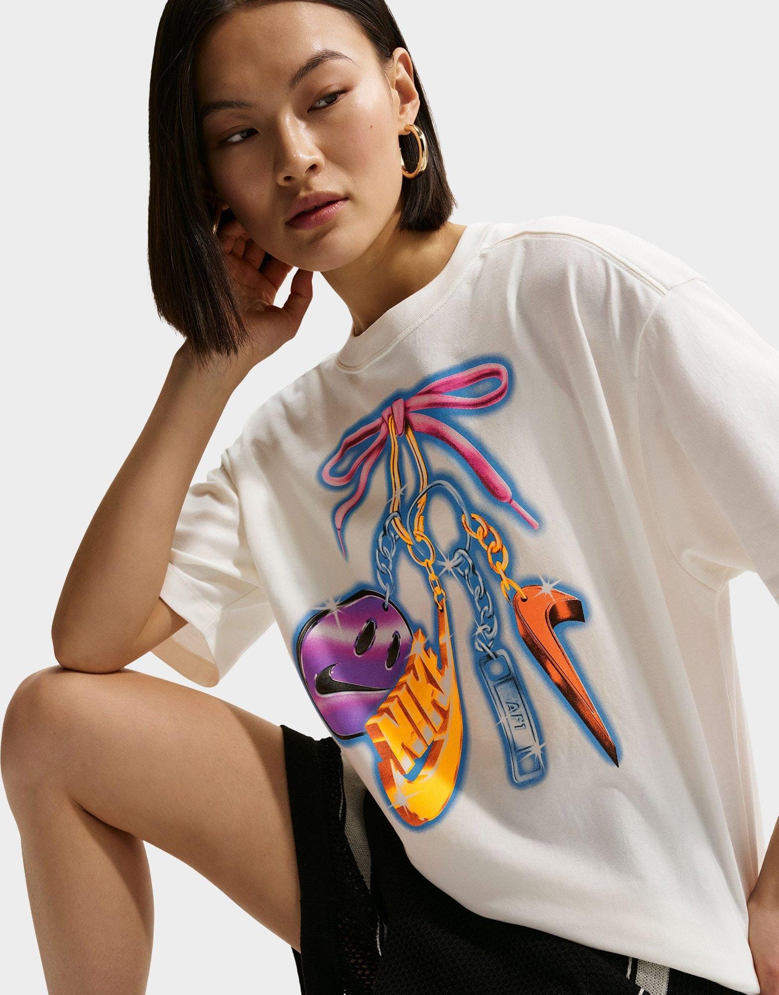 Nike Classic Oversized T-Shirt