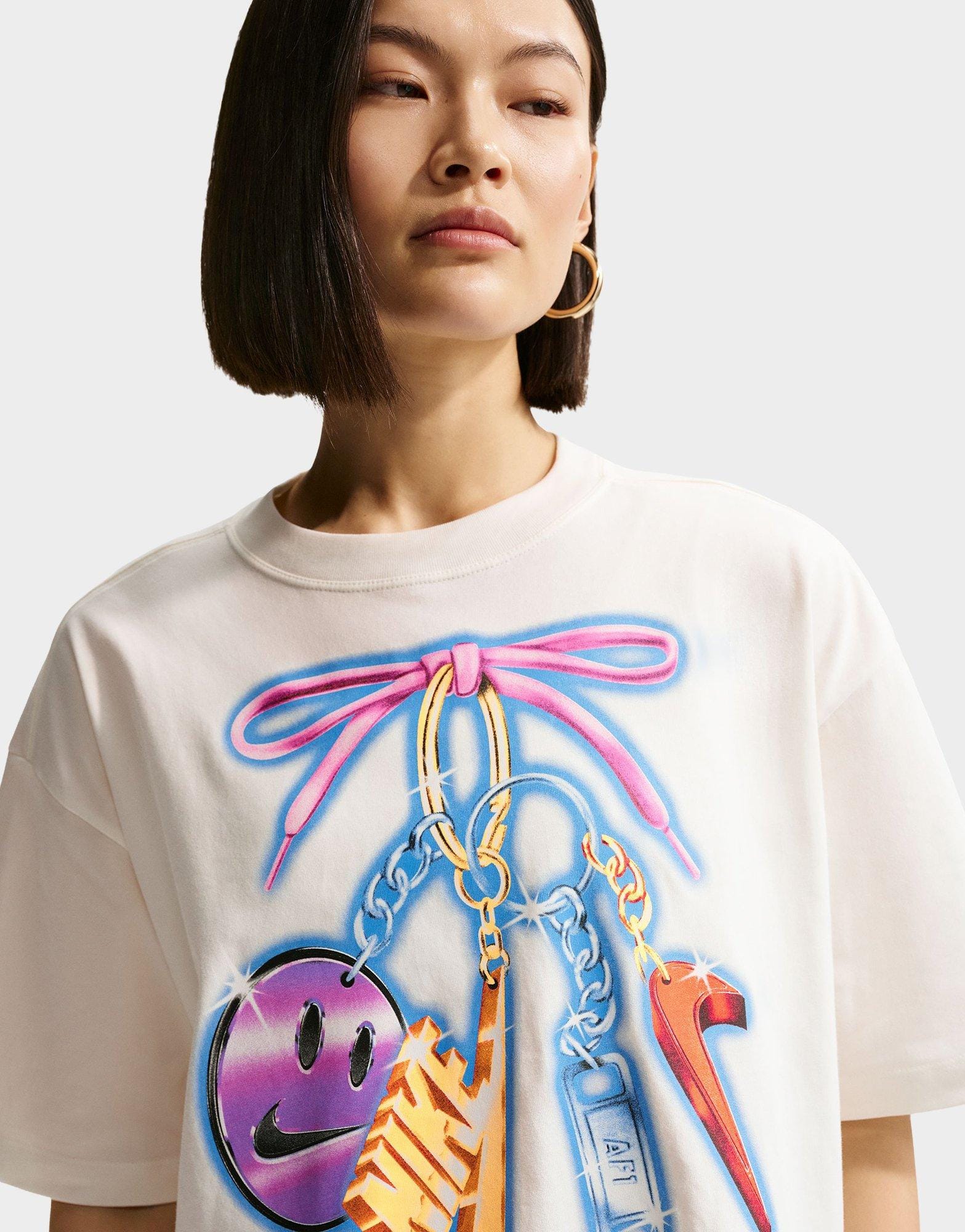 Nike Classic Oversized T-Shirt