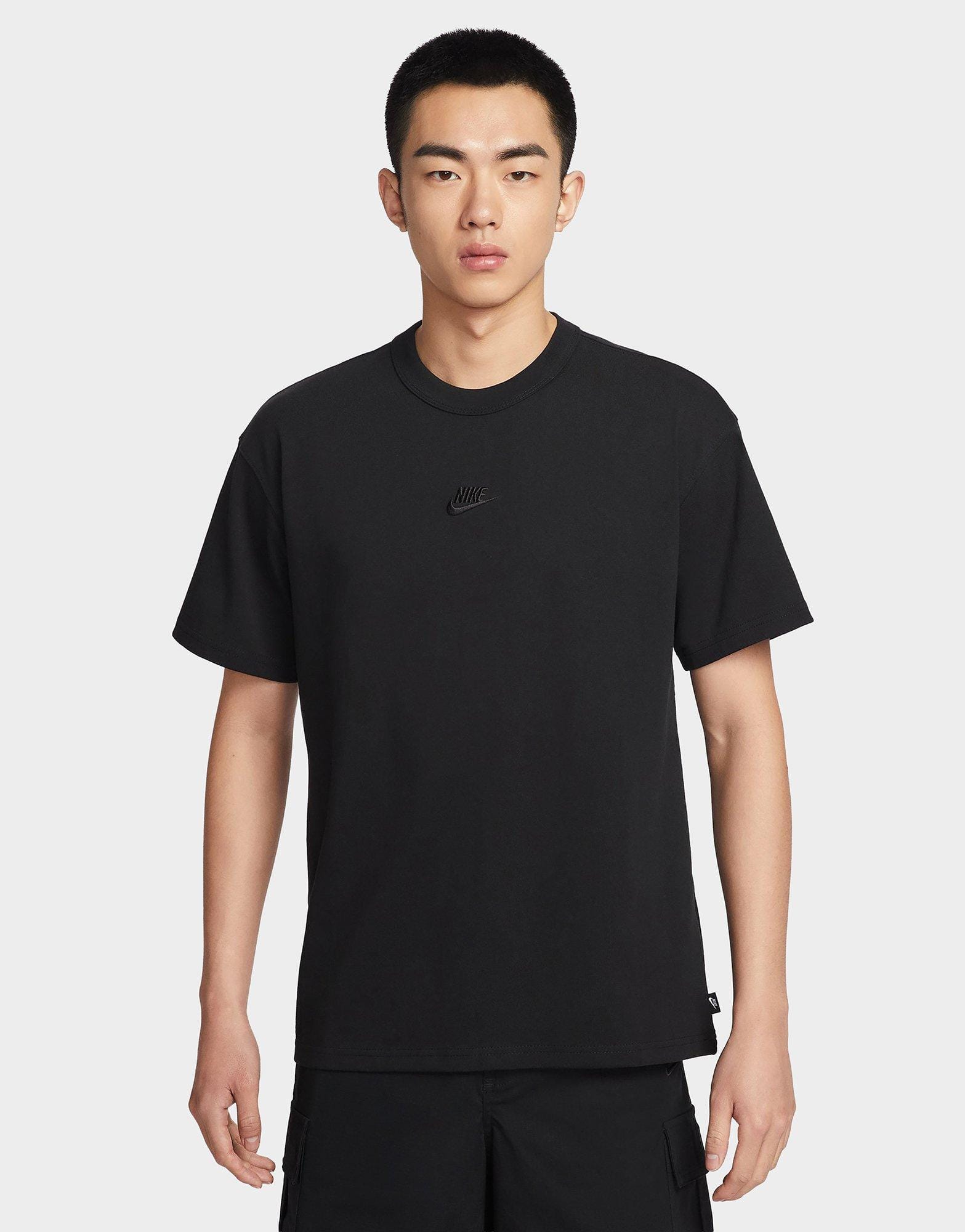 Nike Sportswear Premium Essentials T-Shirt