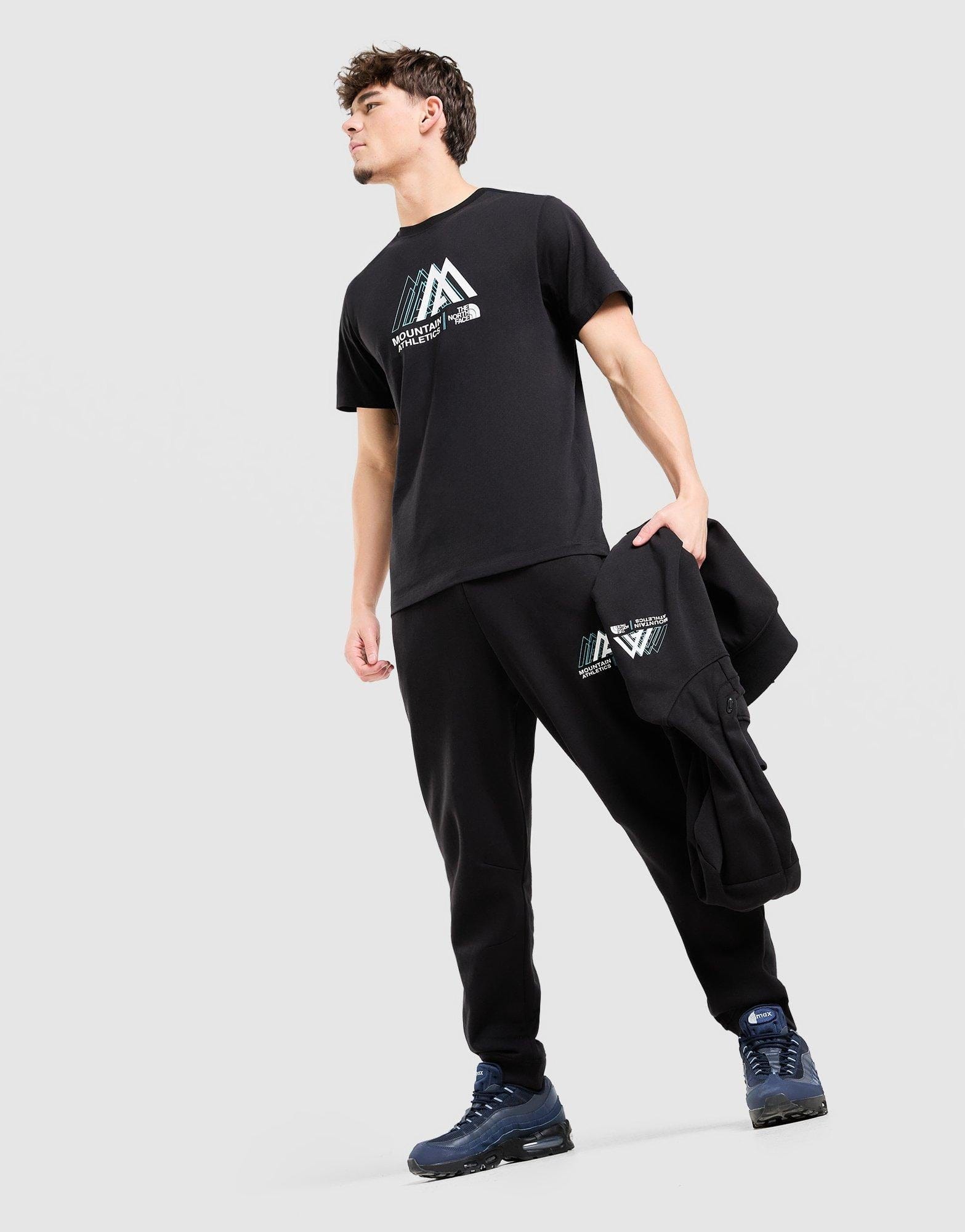 The North Face Mountain Athletics Fleece Joggers