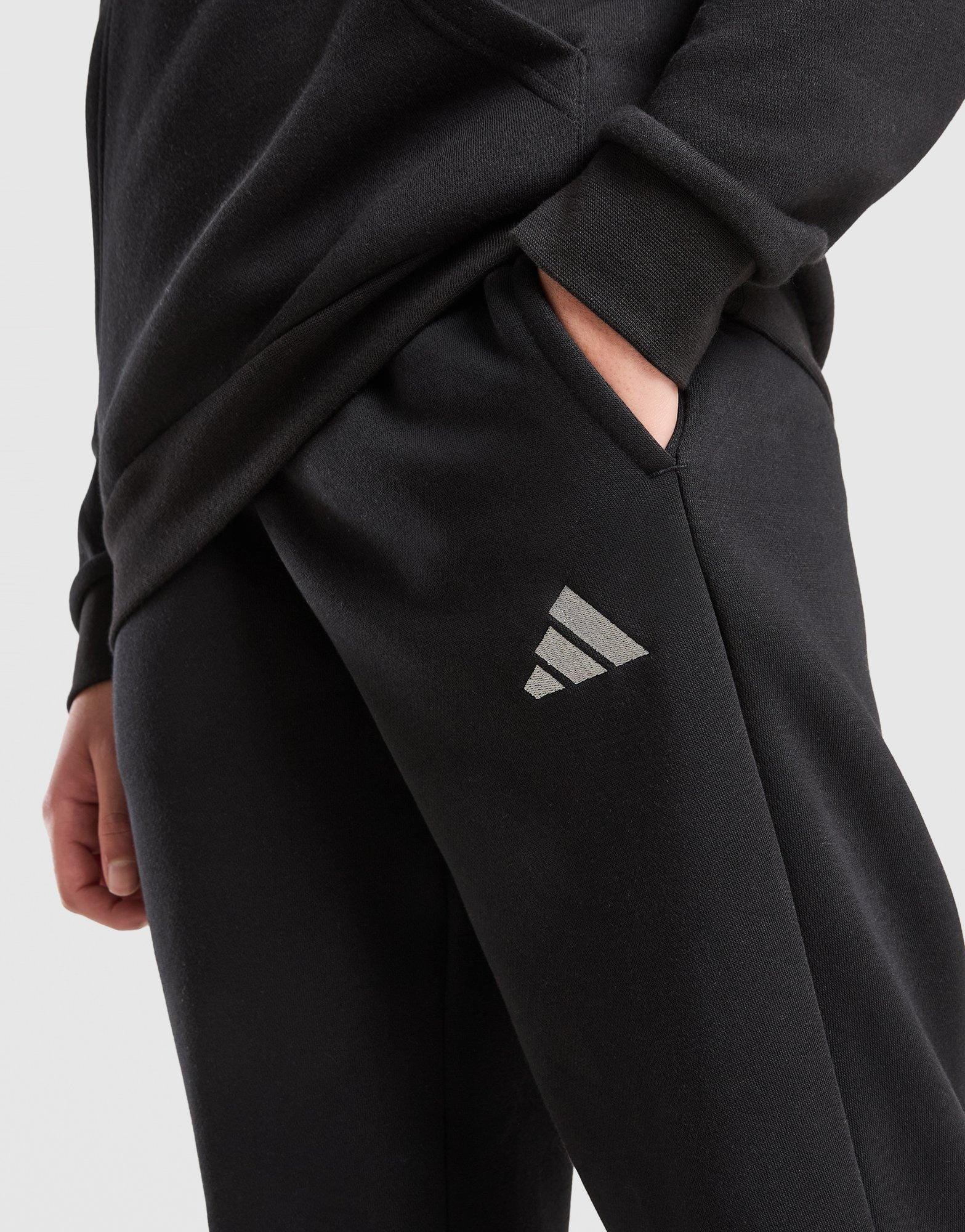 adidas Core Badge of Sport Joggers Junior