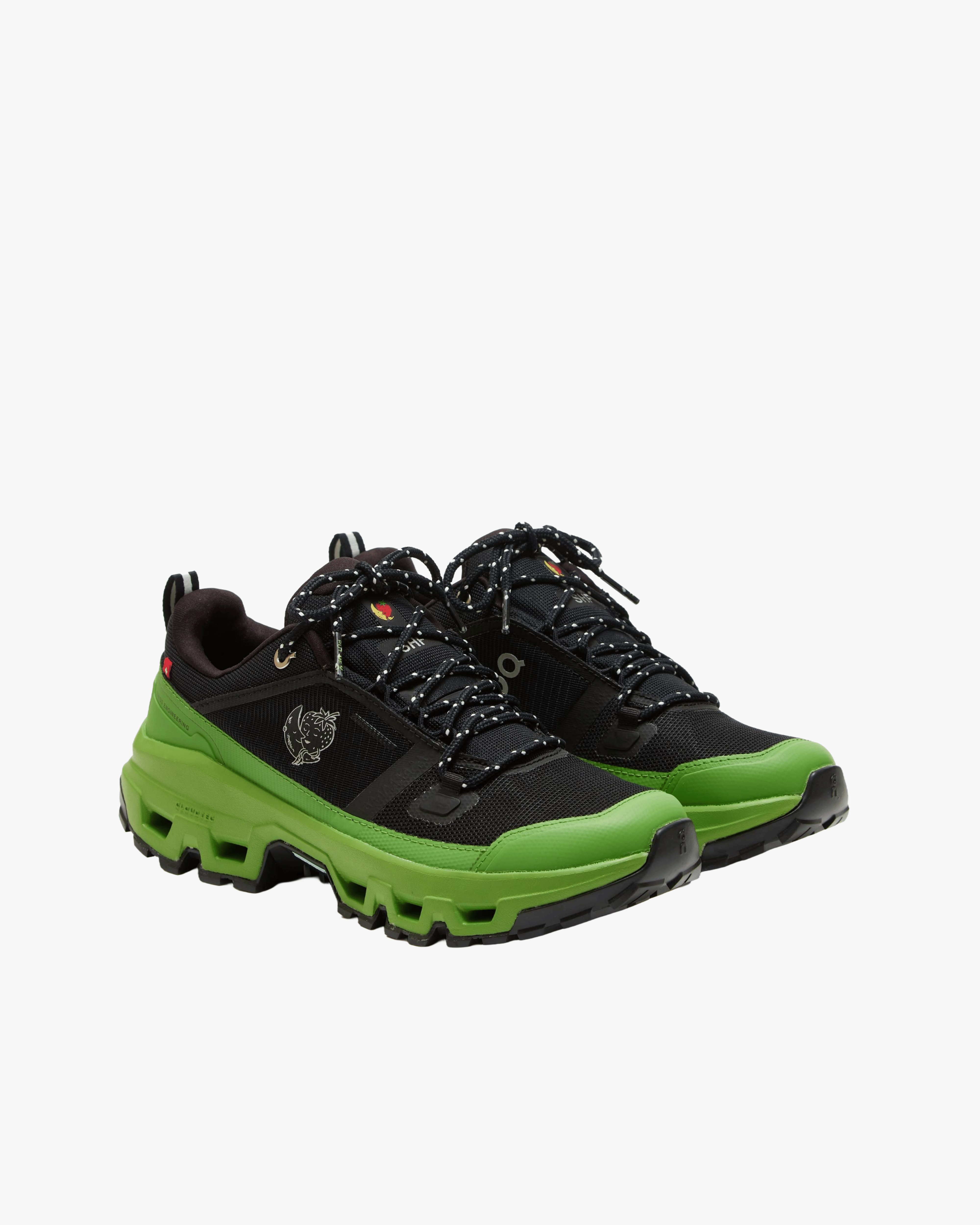 ON RUNNING - Women's Cloudrock Low WP - (Green)