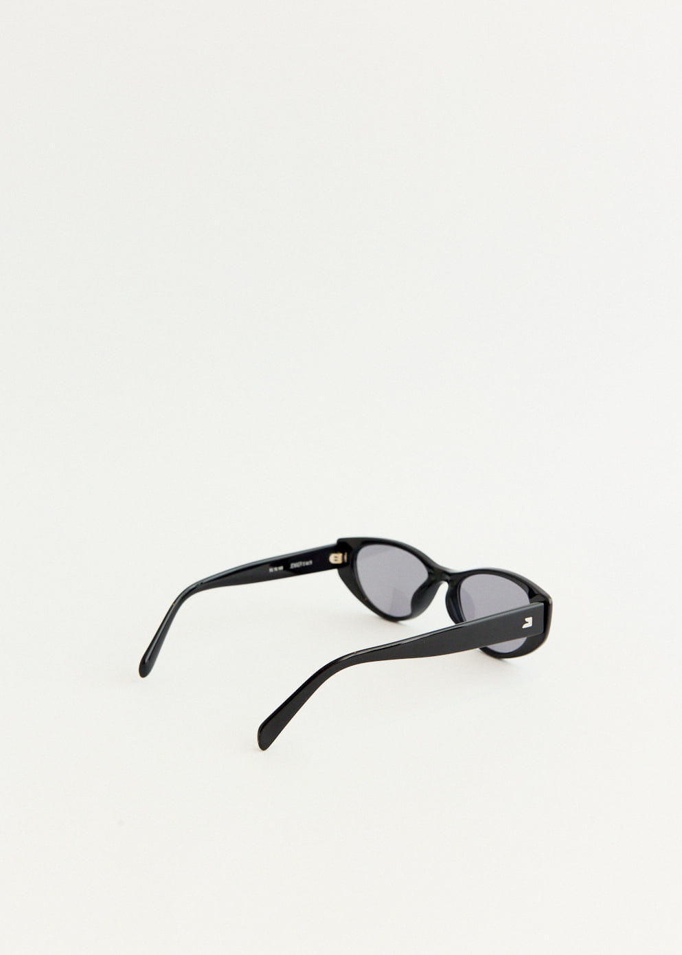 BLUE ELEPHANT Jenner Sunglasses