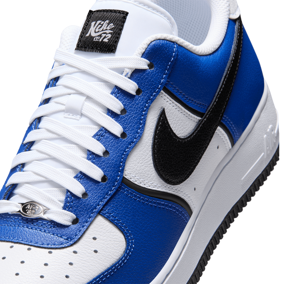 Nike AIR FORCE 1 '07 LV8 OLD ROYAL/BLACK-WHITE-METALLIC SILVER