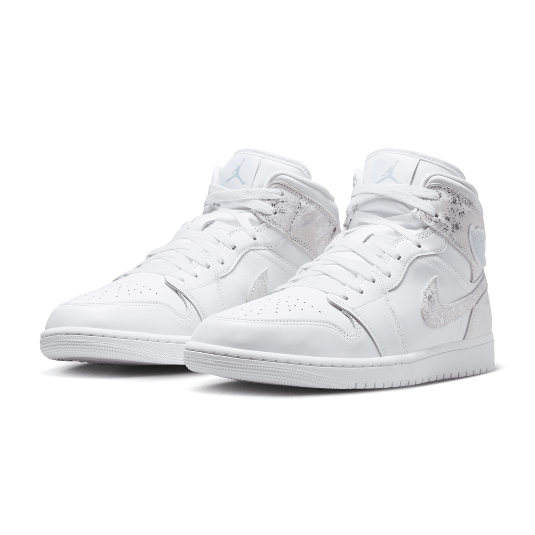 AIR JORDAN 1 MID SE WHITE / FIELD SILVER