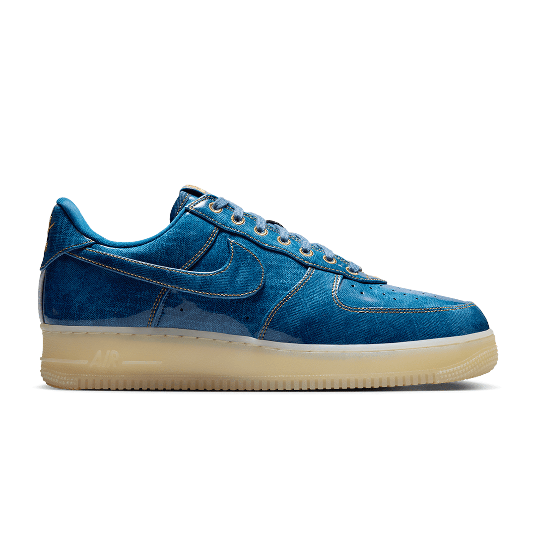 Nike AIR FORCE 1 RETRO "PATENT DENIM" COASTAL BLUE