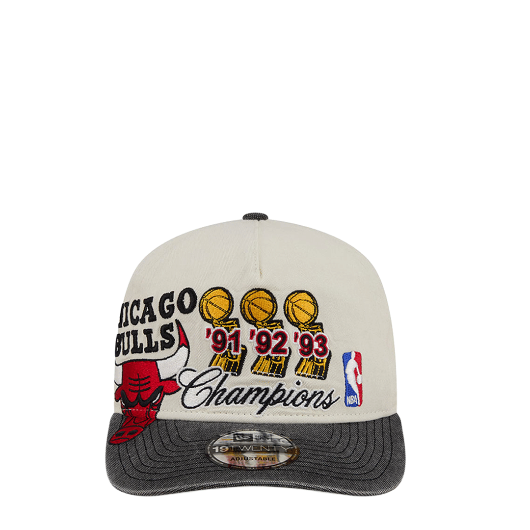 New Era CHICAGO BULLS CHAMPIONS 19TWENTY ADJUSTABLE BEIGE HAT
