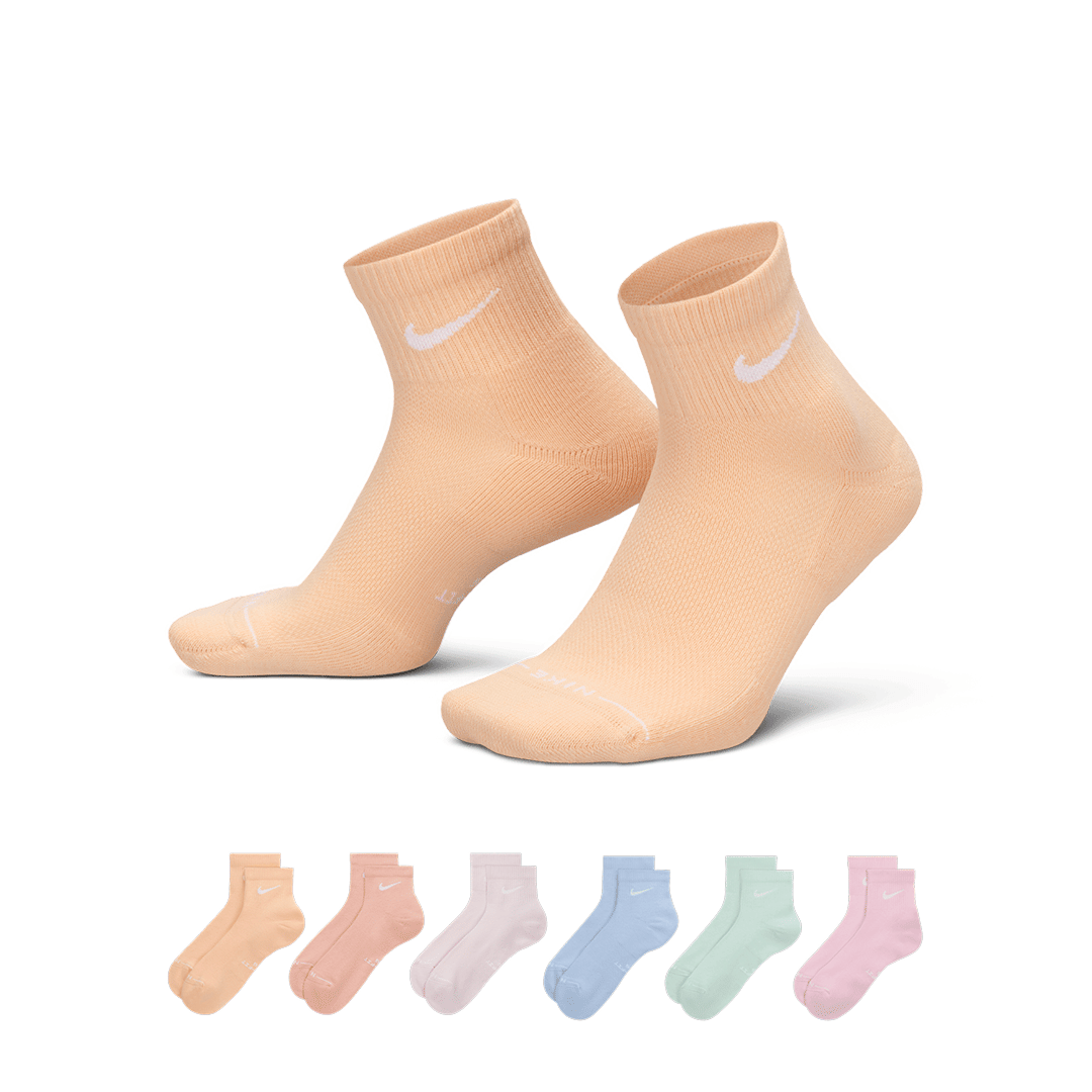 Nike EVERYDAY ELEVATED ANKLE SOCKS MULTI-COLOR