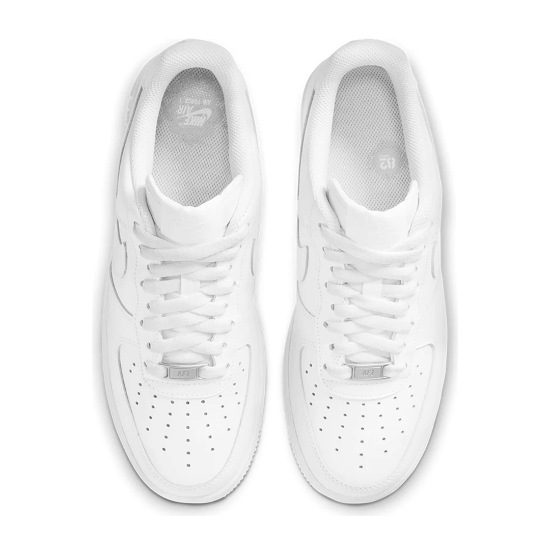 Nike WOMEN'S AIR FORCE 1 '07 TRIPLE WHITE