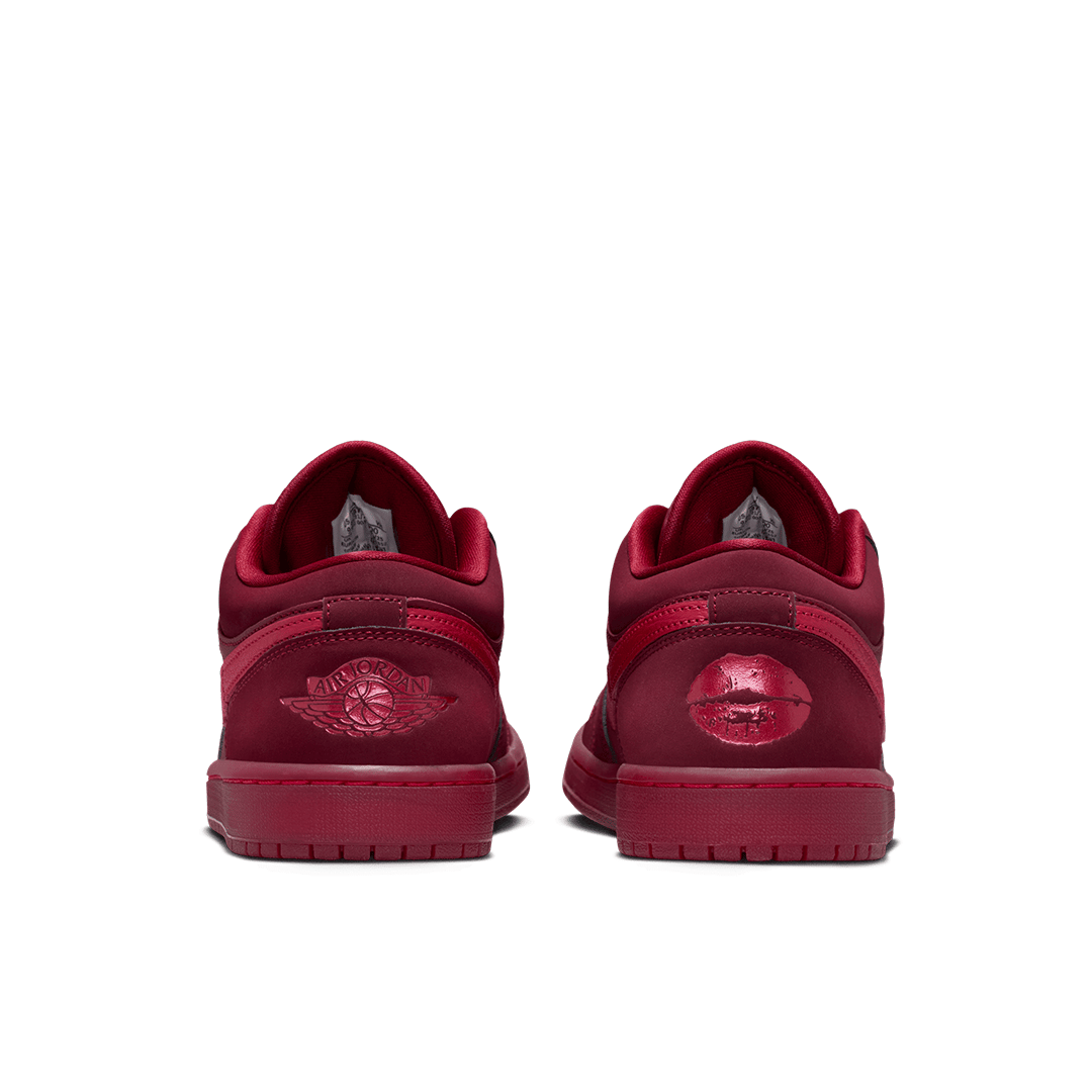 Air Jordan WMNS AIR JORDAN 1 LOW SE VALENTINE'S DAY TEAM RED