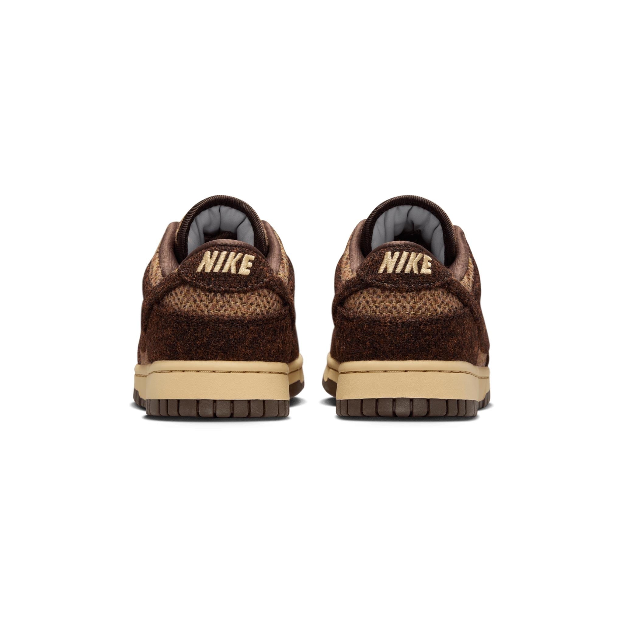 Nike Women Women's Nike Dunk Low Harris Tweed® SESAME IO0052-200