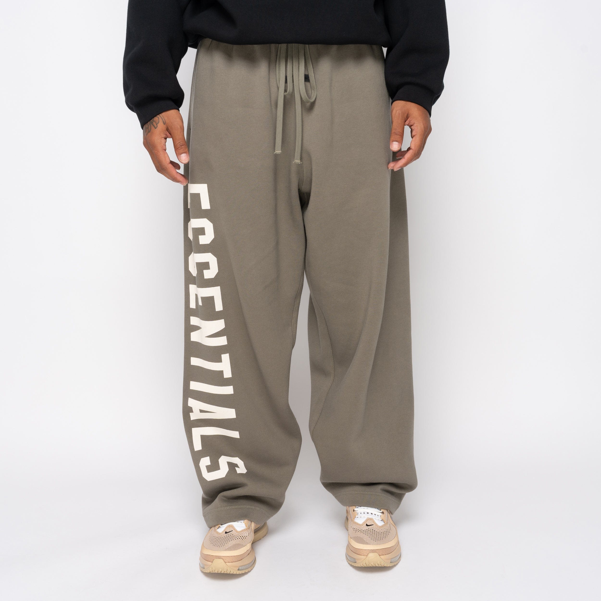 Fear of God Essentials Lounge Fleece Sweat Pant Moss 130SP254327F