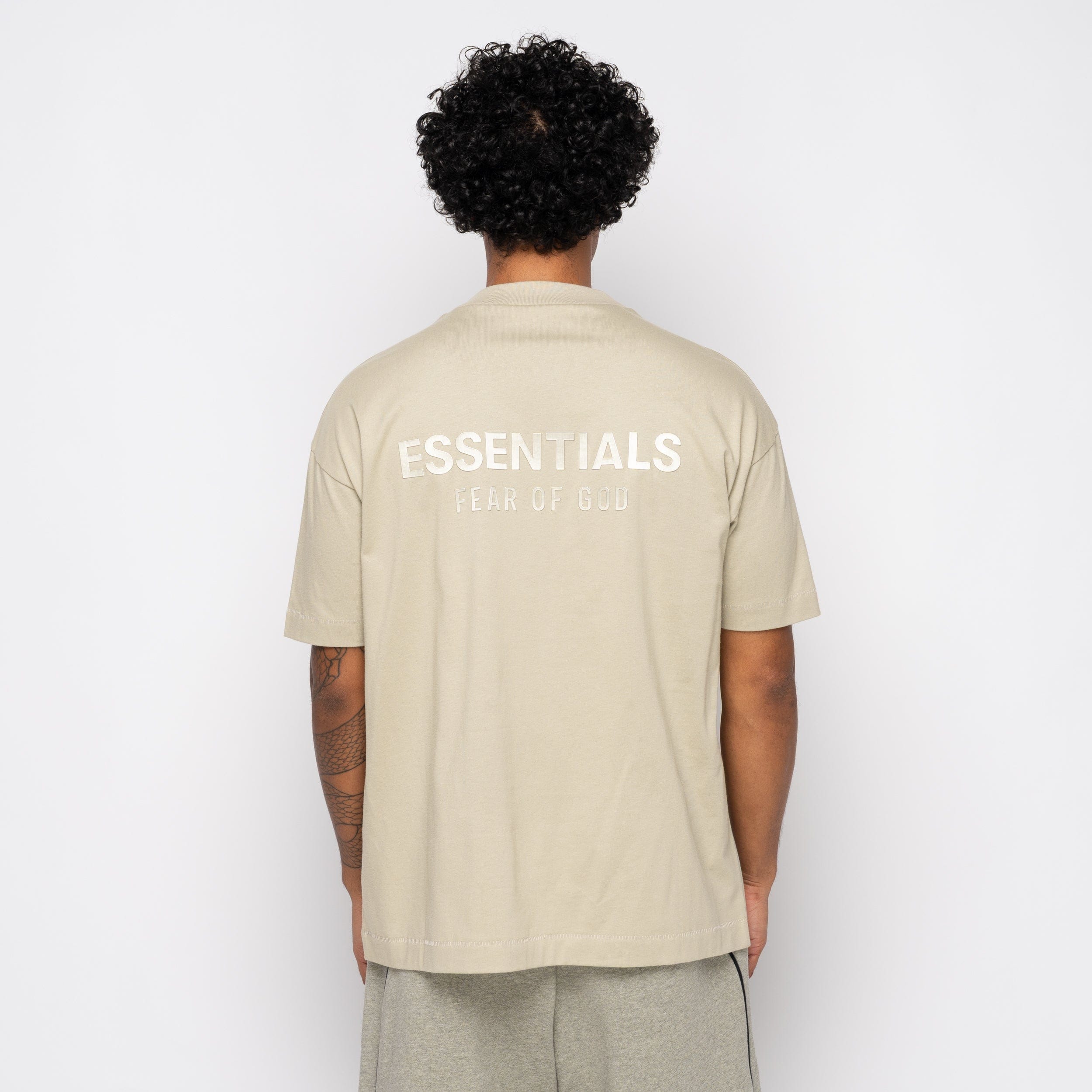 Fear of God Essentials Classic Tee Abbey Stone 125SP254196F