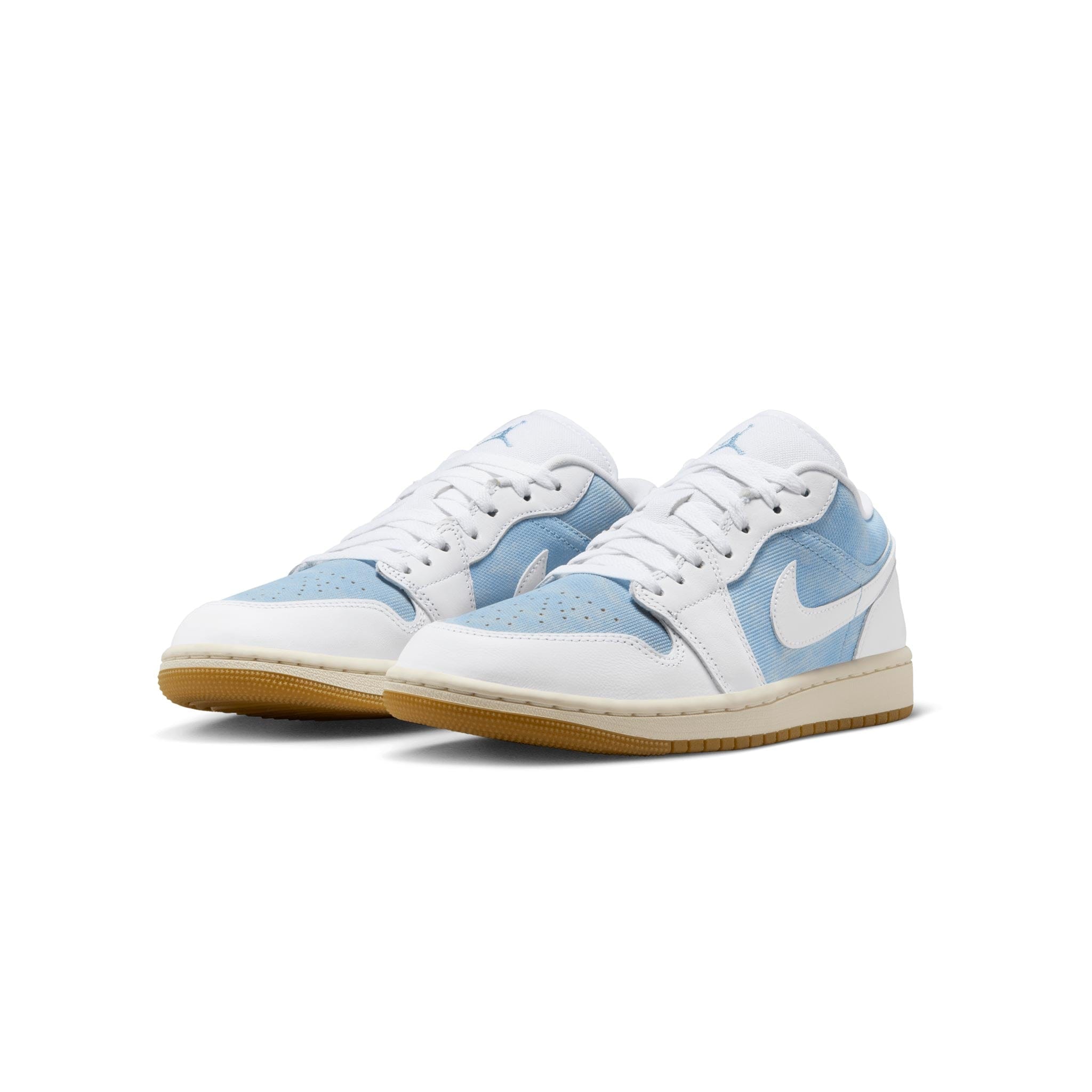 Air Jordan Women Women's Air Jordan 1 Low SE WORN BLUE/WHITE-GUM LIGHT BROWN-SAIL HQ2004-400