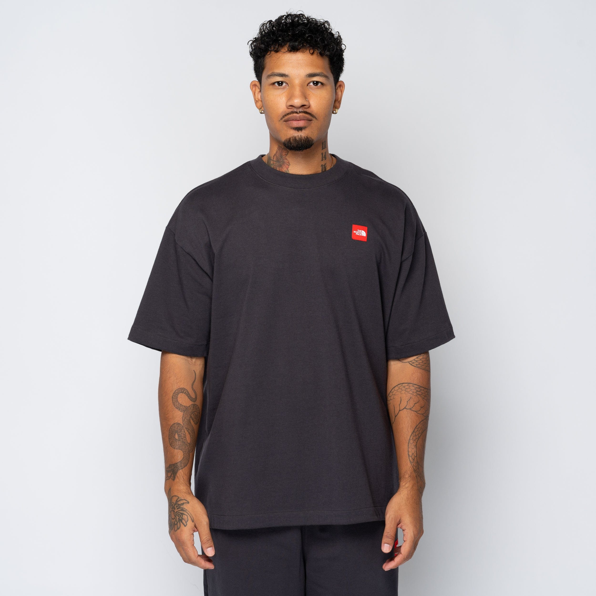 The North Face TNF Red Box S/S Tee Obsidian NF0A8EG5