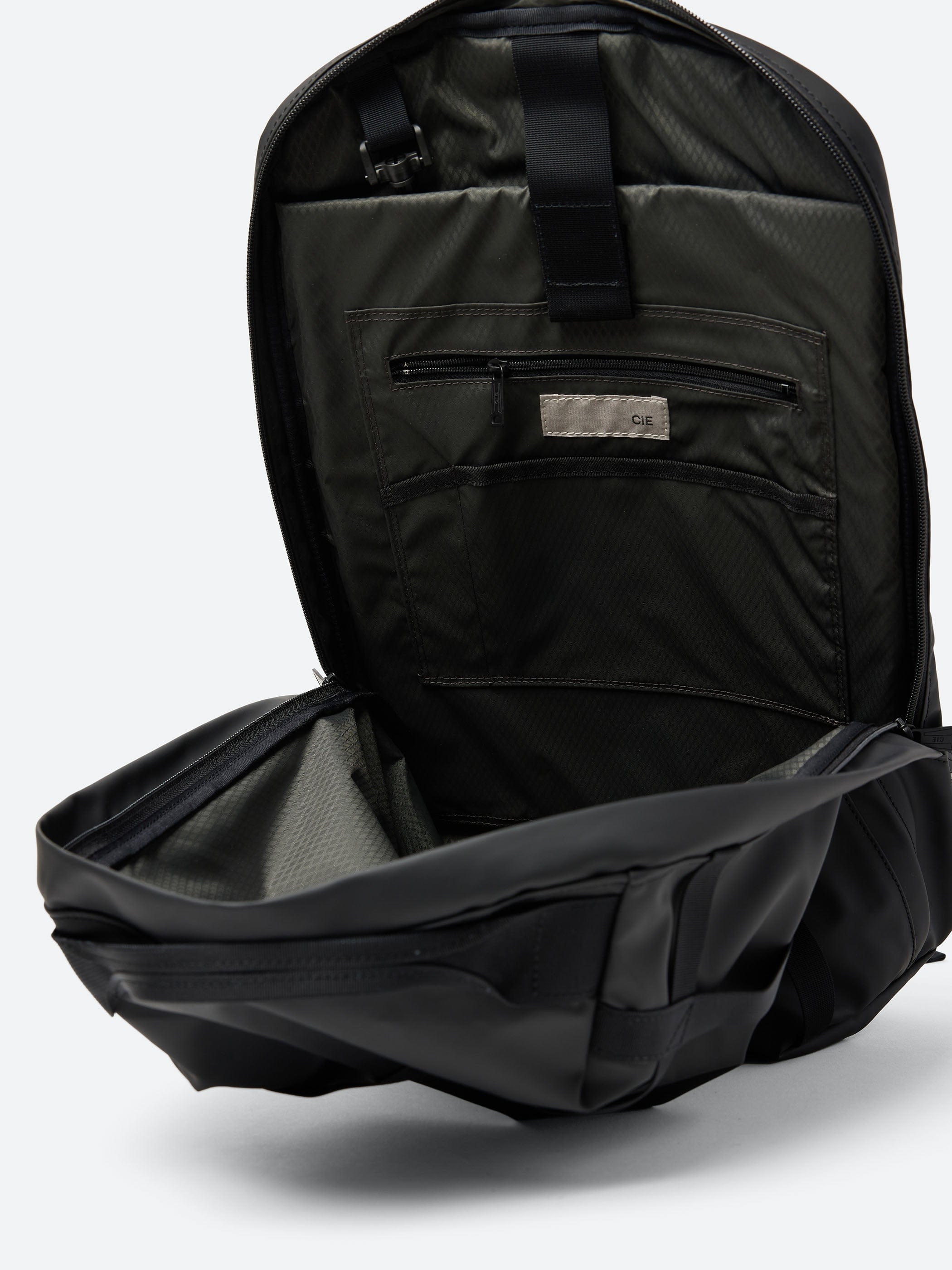 CIE Grid3 Backpack - 01