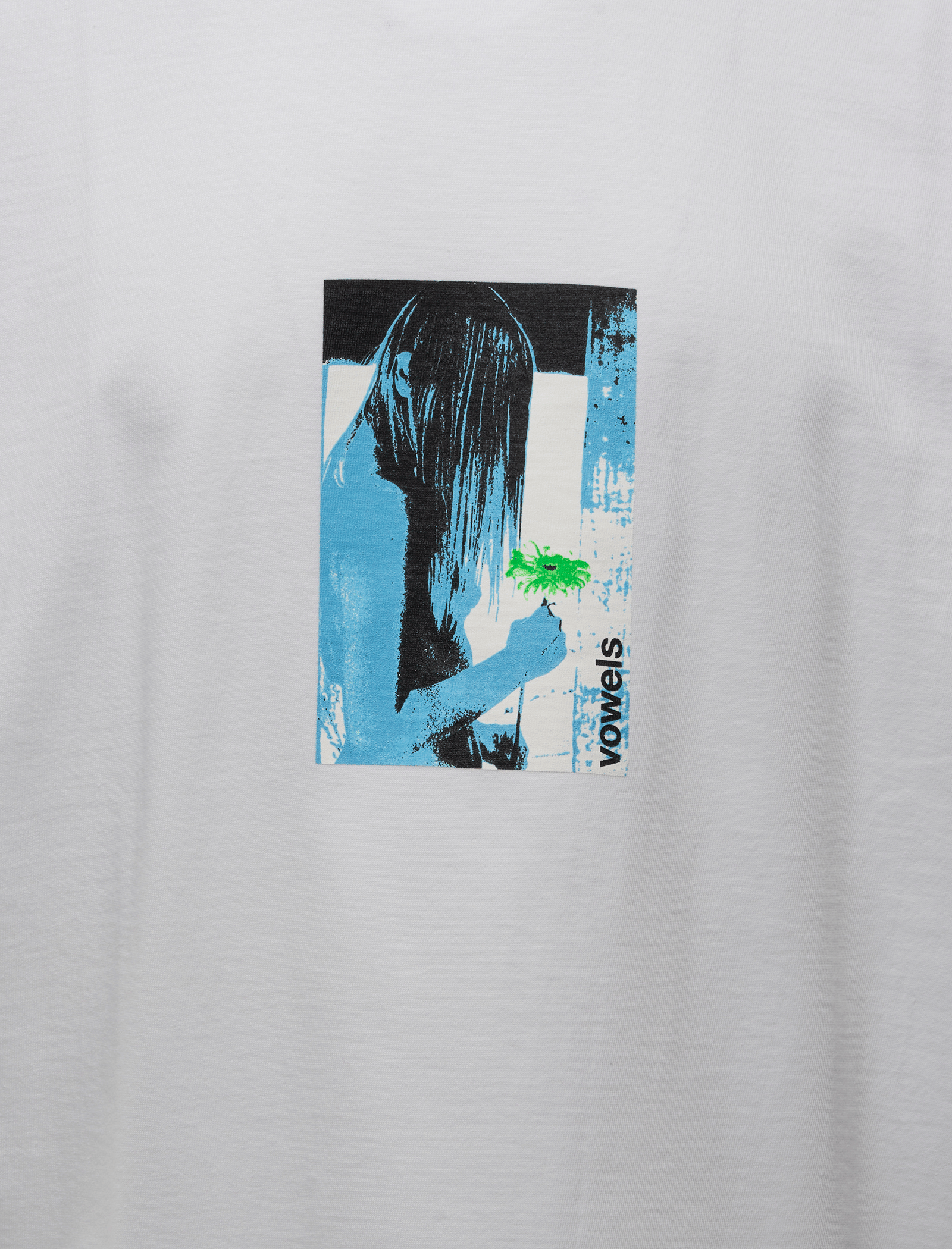 VOWELS FLOWER TEE