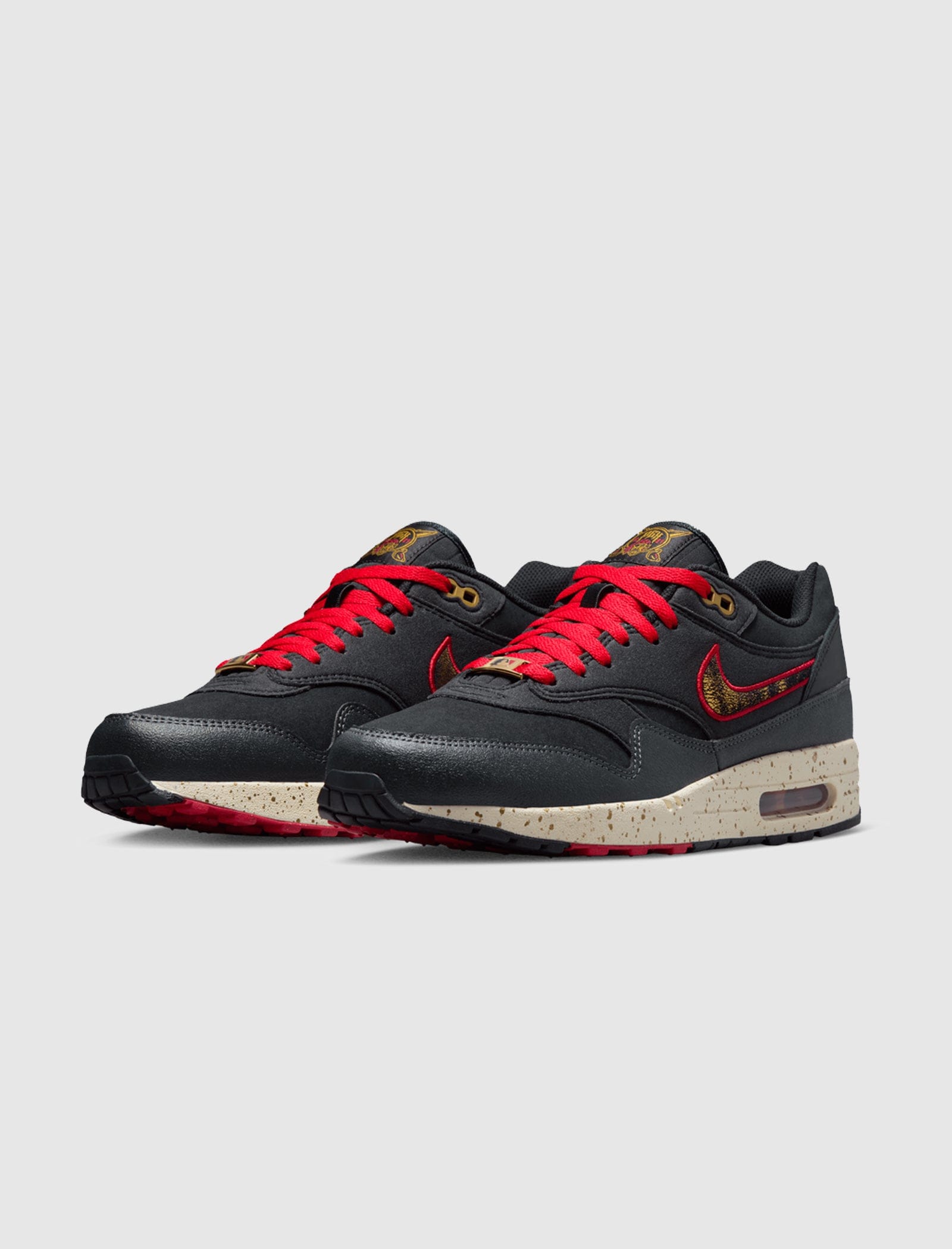 Nike AIR MAX 1 "PIRATES"
