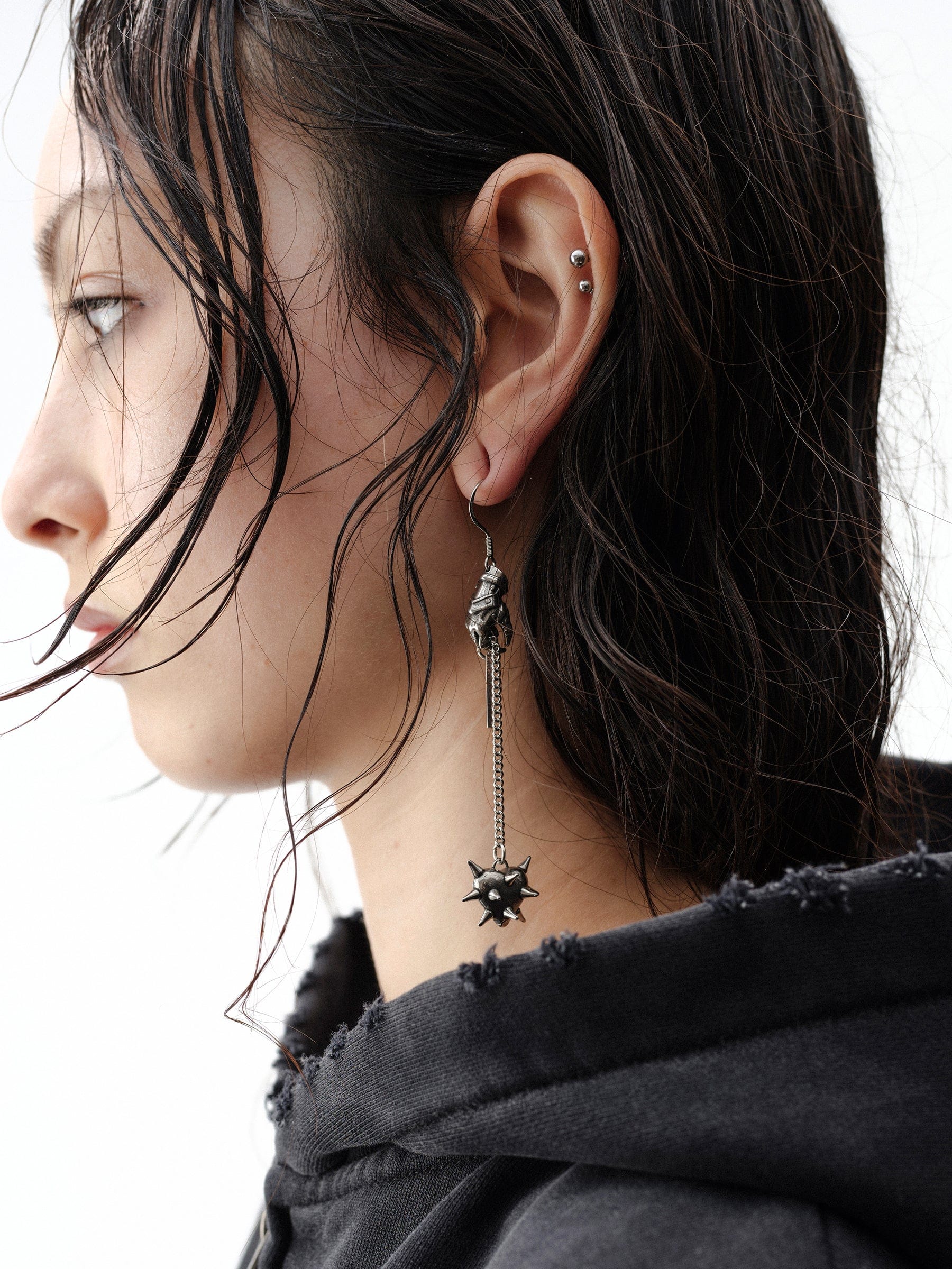 DROP DEAD - MORBID CURIOSITY Heartbreaker Earrings
