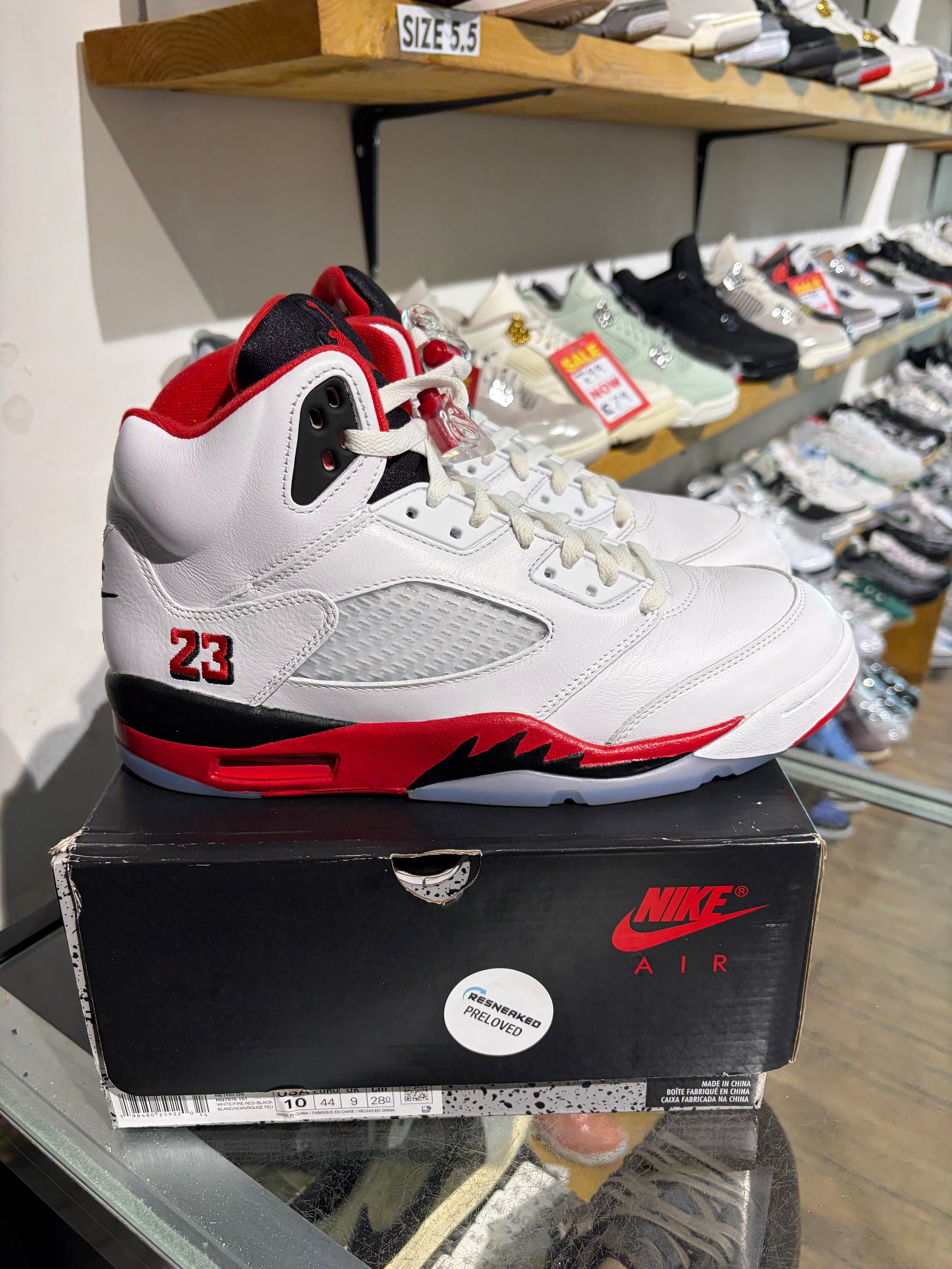 Air Jordan 5 Retro Fire Red Black Tongue UK 9