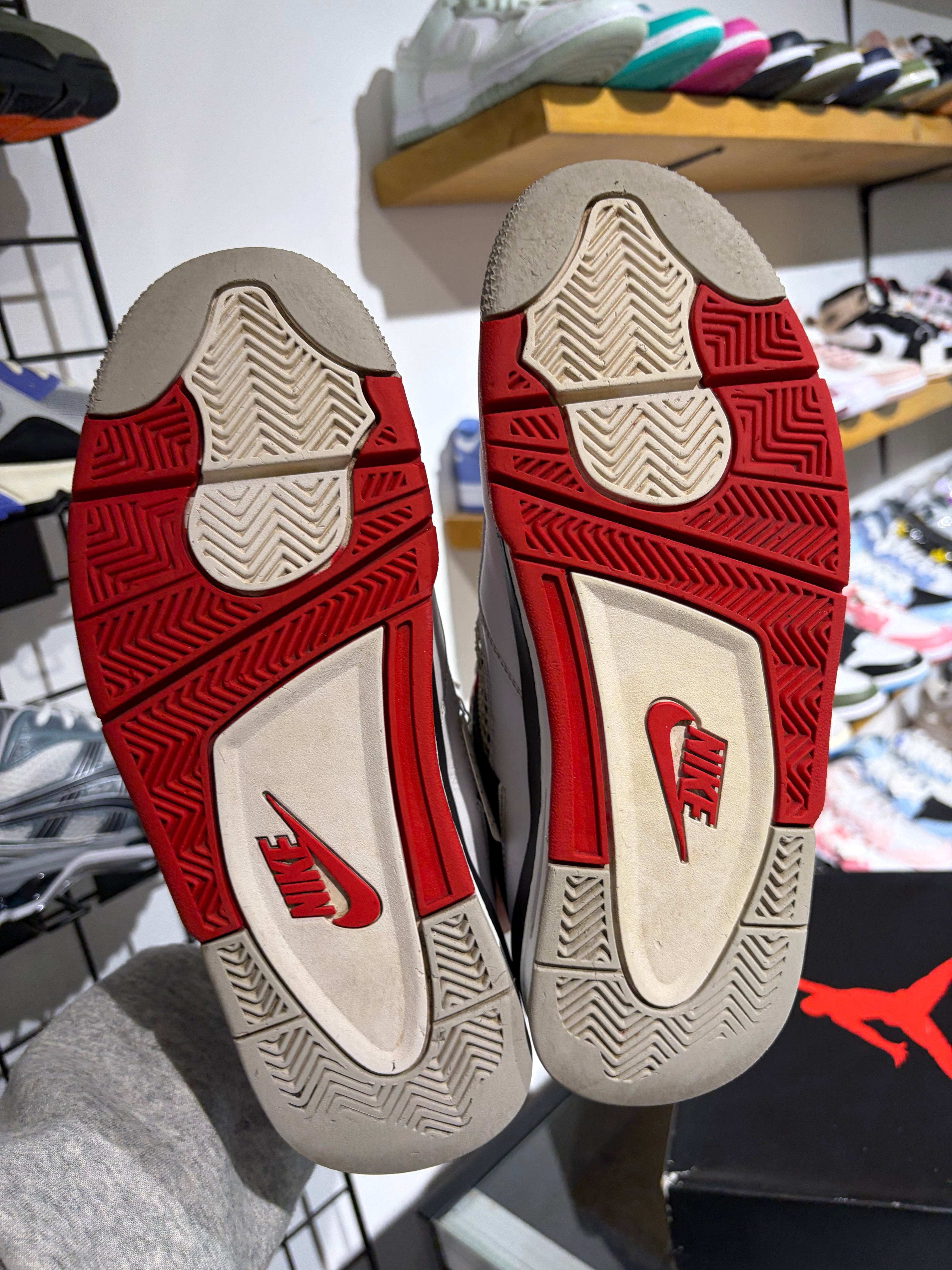 Air Jordan 4 Fire Red UK 7