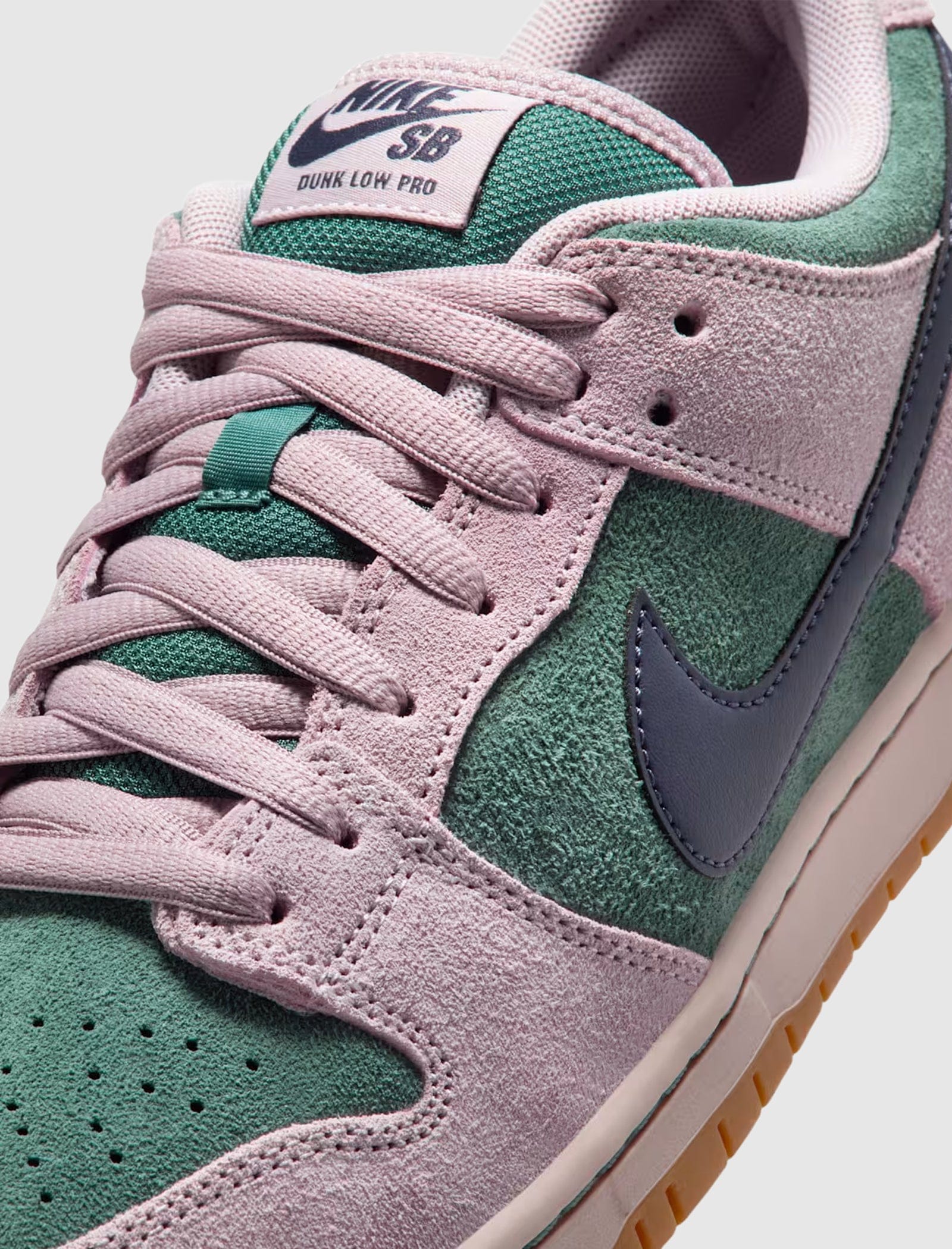NIKE SKATEBOARD SB DUNK LOW PRO