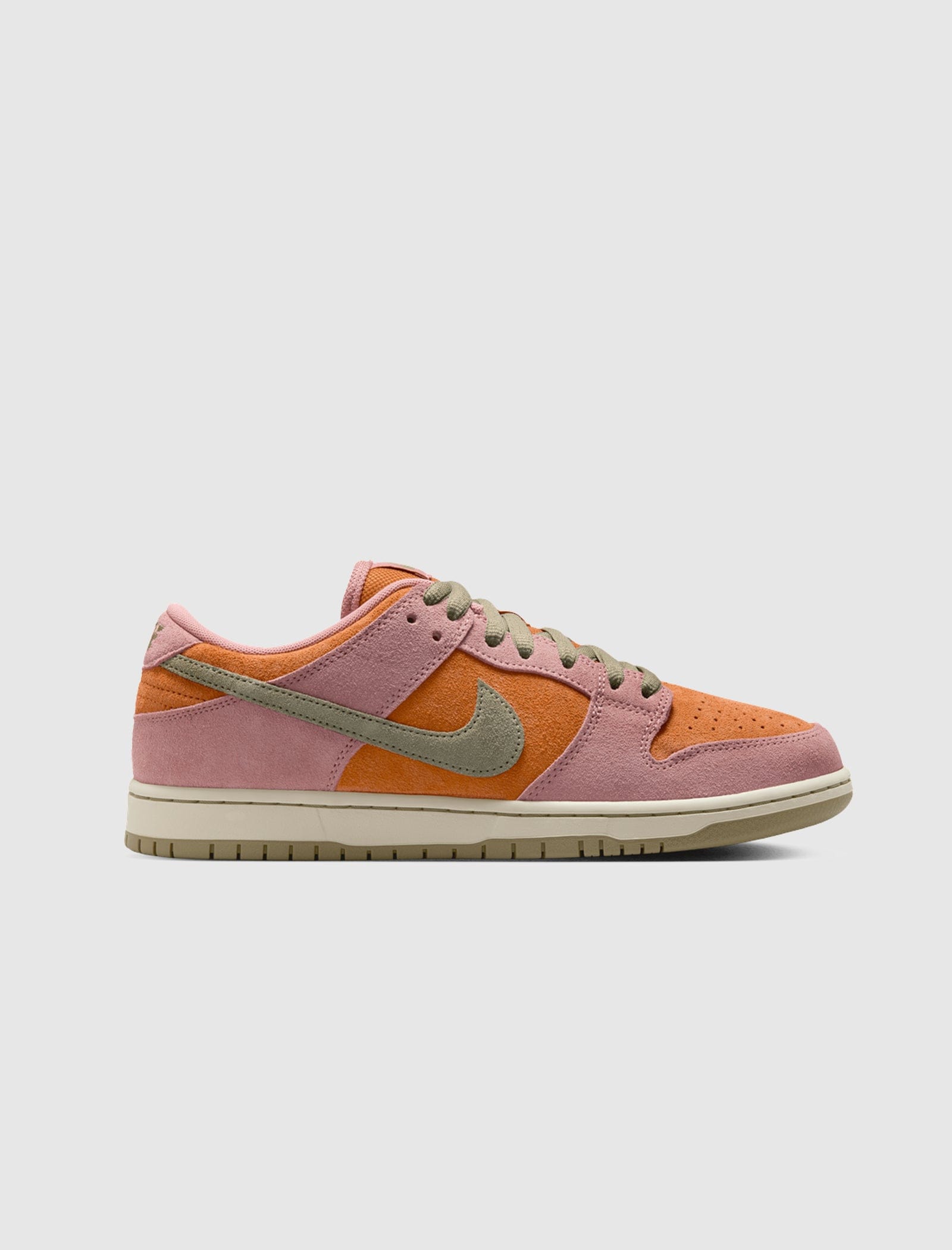 Nike DUNK LOW PRO SB "RED STARDUST"