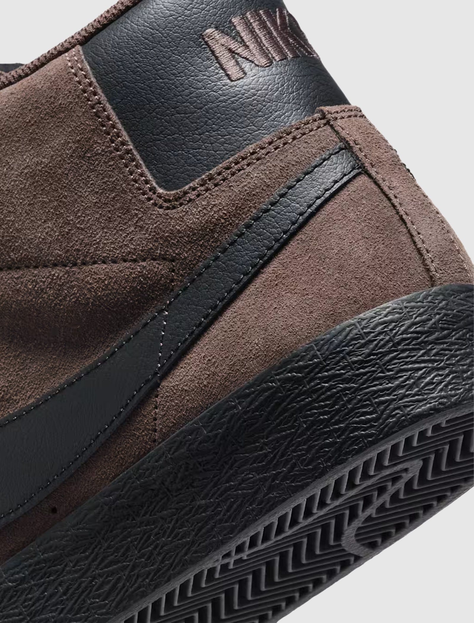 NIKE SKATEBOARD SB ZOOM BLAZER
