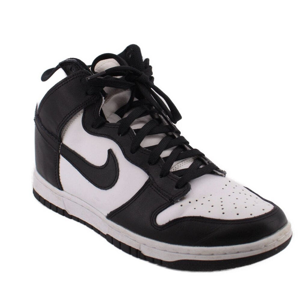NIKE WOMEN'S DUNK HIGH RETRO SNEAKERS BLACK/WHITE 9 US