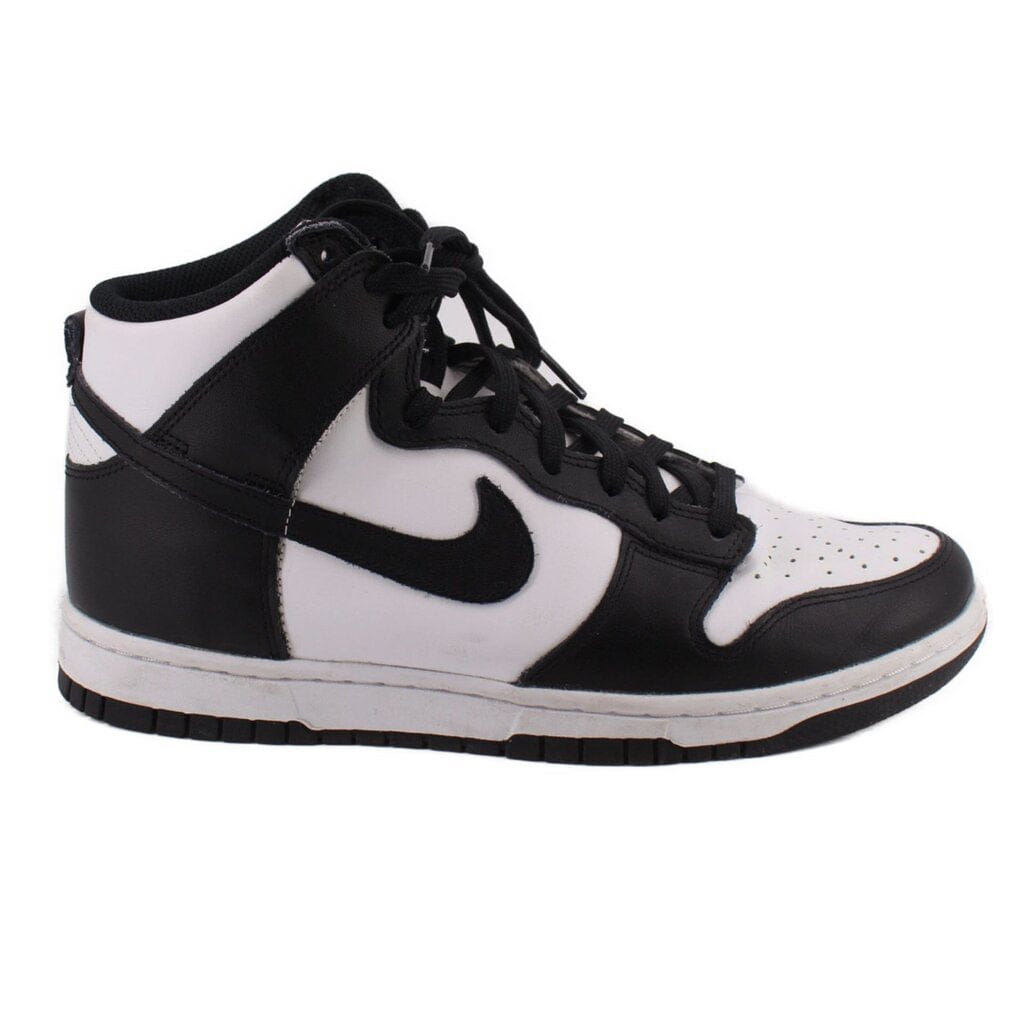 NIKE WOMEN'S DUNK HIGH RETRO SNEAKERS BLACK/WHITE 9 US