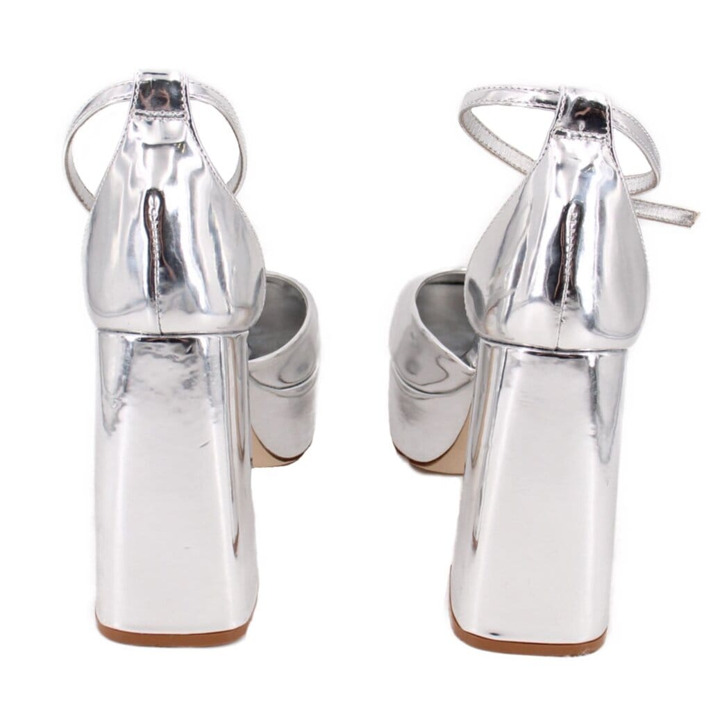 LARROUNDE METALIC HEELS SILVER 8.5 US